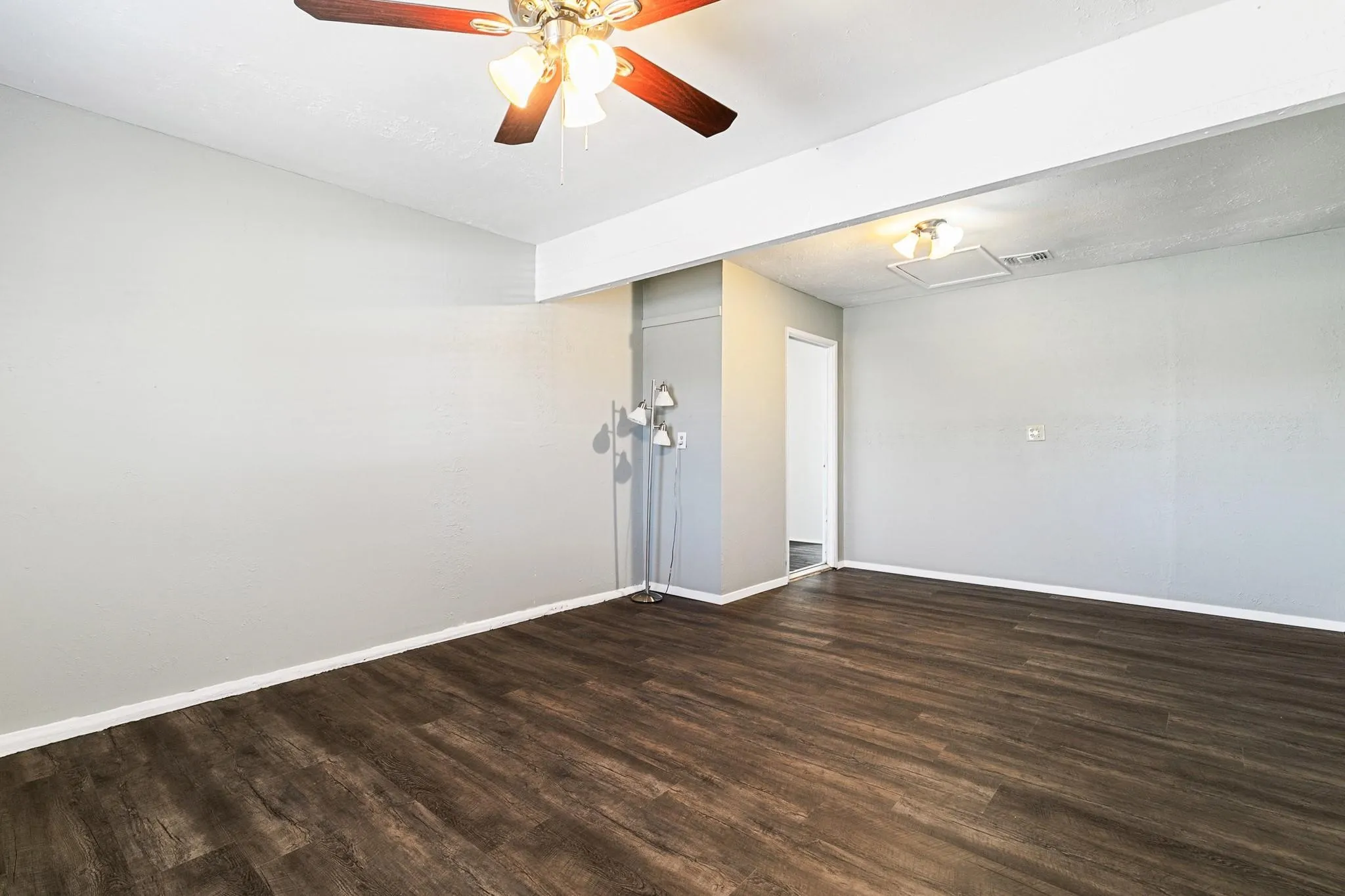 Single Family Residence For Rent in Collin County , 746 Leading Lane, Allen, Texas 75002, 4 Bedrooms, 2 Bathrooms, Garage spaces, 1,247 Sqft, built in 1978, Price $1,900, mls#21275843, Real Estate Agent in Allen, Homes For Rent in Collin county, Homes For Rent in Allen, Realtor in Allen Texas, Real Estate Brokerage Independent Realty Texas, Luminita Cordes Realtor