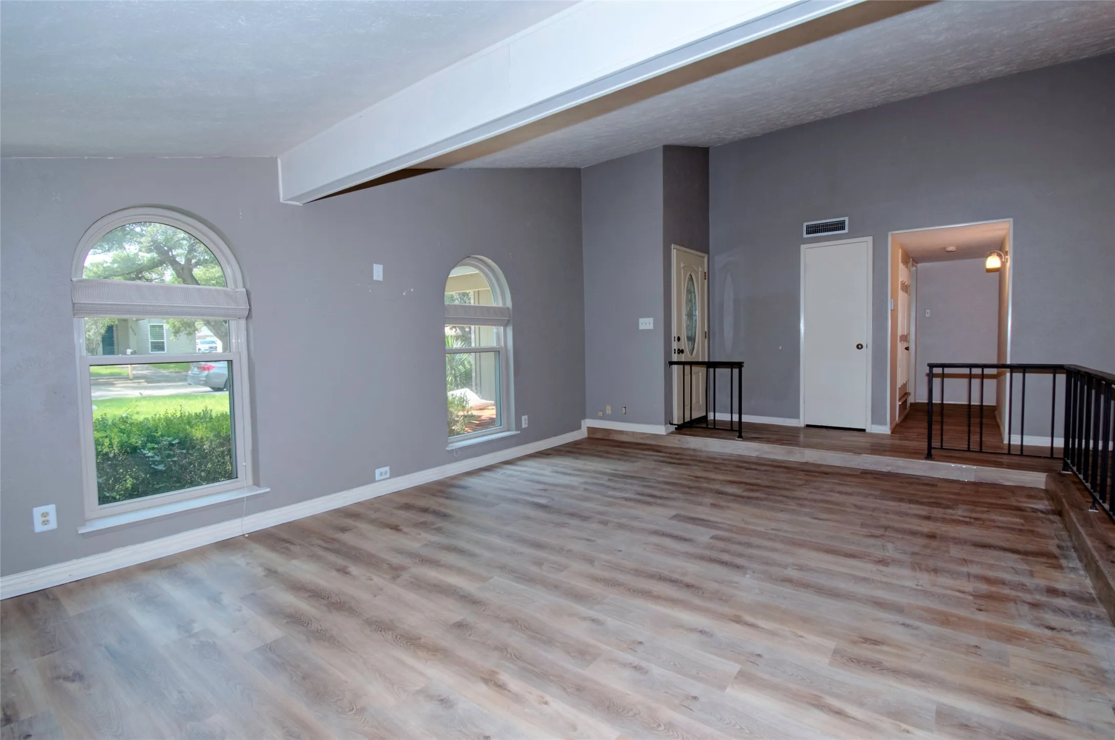 Single Family Residence For Rent in Dallas County , 3201 Christie Circle, Garland, Texas 75044, 3 Bedroom, 2 Bathroom, 2 Garage spaces, 1,989 Sqft, built in 1976, mls#21275881, Real Estate Agent in Garland, Homes For Rent in Dallas county, Homes For Rent in Garland, Realtor in Garland Texas, Real Estate Brokerage Independent Realty Texas, Luminita Cordes Realtor