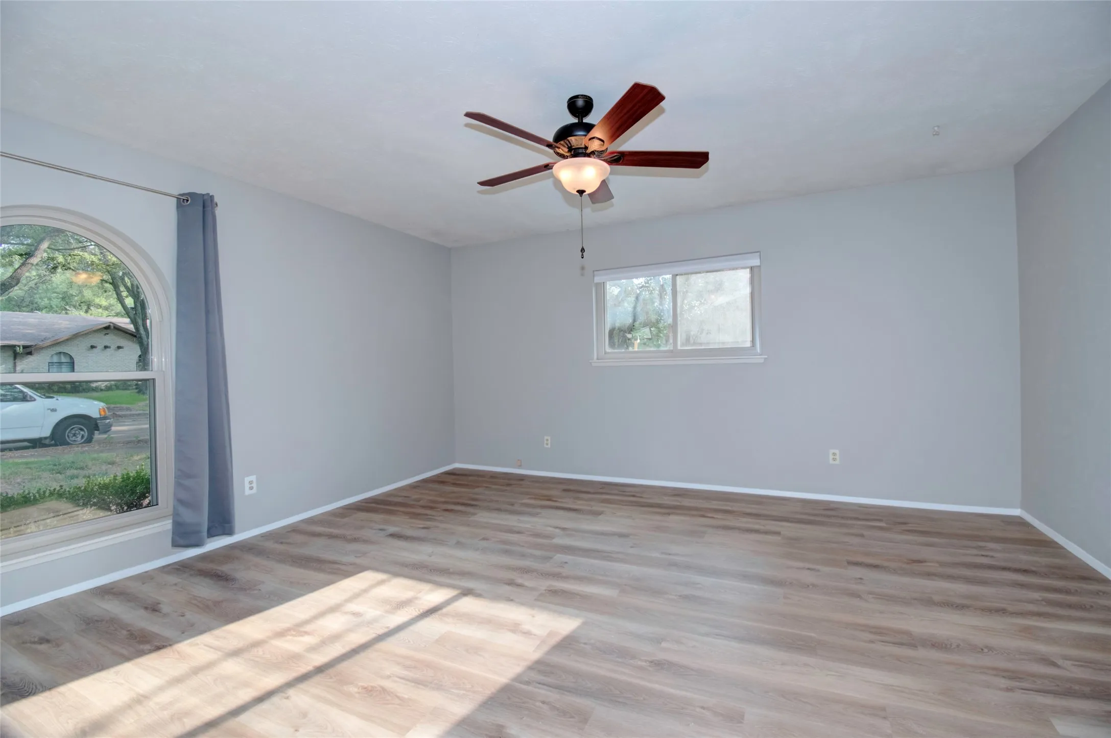 Single Family Residence For Rent in Dallas County , 3201 Christie Circle, Garland, Texas 75044, 3 Bedroom, 2 Bathroom, 2 Garage spaces, 1,989 Sqft, built in 1976, mls#21275881, Real Estate Agent in Garland, Homes For Rent in Dallas county, Homes For Rent in Garland, Realtor in Garland Texas, Real Estate Brokerage Independent Realty Texas, Luminita Cordes Realtor
