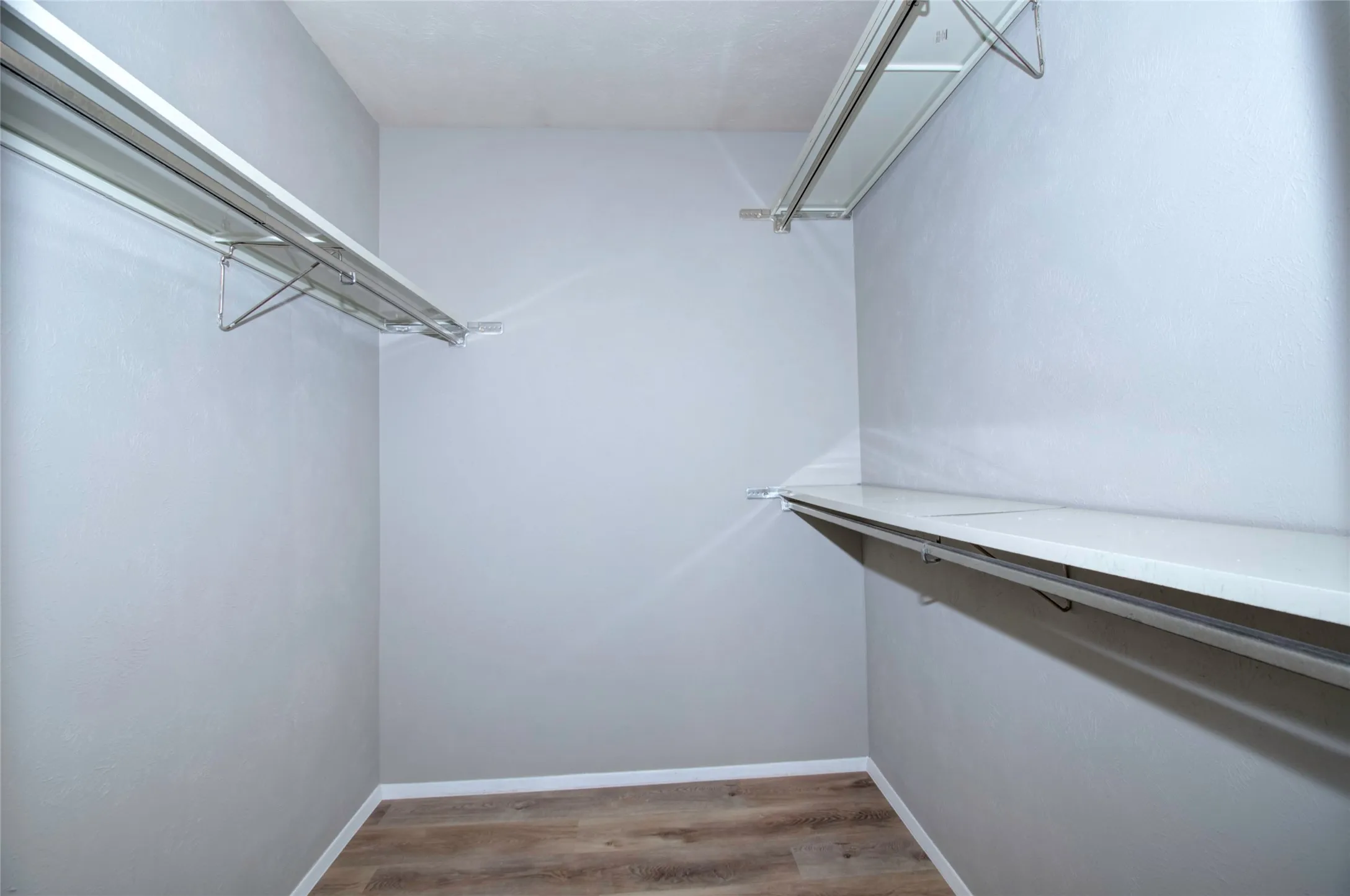 Single Family Residence For Rent in Dallas County , 3201 Christie Circle, Garland, Texas 75044, 3 Bedroom, 2 Bathroom, 2 Garage spaces, 1,989 Sqft, built in 1976, mls#21275881, Real Estate Agent in Garland, Homes For Rent in Dallas county, Homes For Rent in Garland, Realtor in Garland Texas, Real Estate Brokerage Independent Realty Texas, Luminita Cordes Realtor