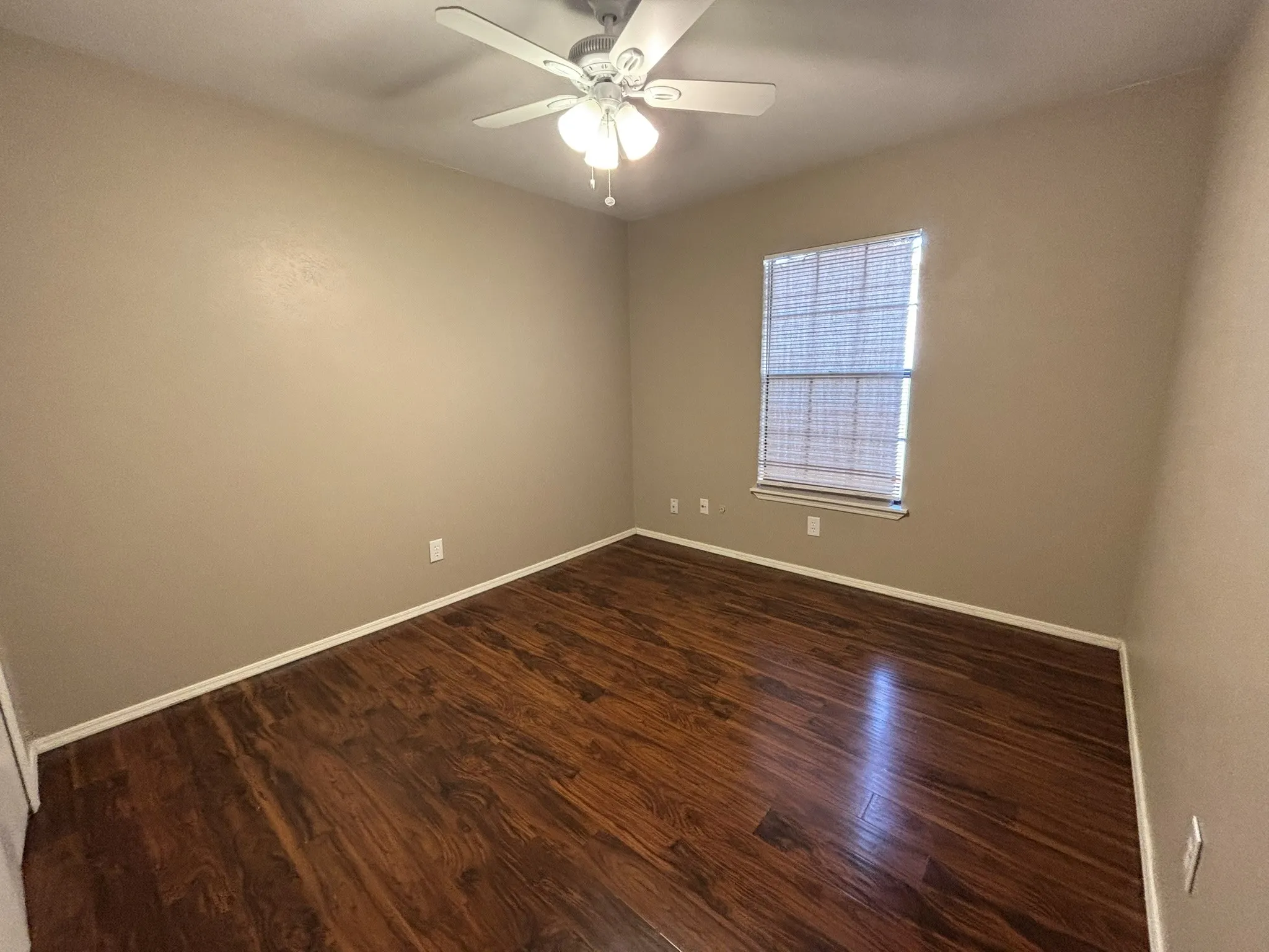 Single Family Residence For Sale in Denton County , 4121 Driscoll Drive, The Colony, Texas 75056, 4 Bedroom, 2 Bathroom, 2 Garage spaces, 1,492 Sqft, built in 1985, mls#21273336, Real Estate Agent in The Colony, Homes For Sale in Denton county, Homes For Sale in The Colony, Realtor in The Colony Texas, Real Estate Brokerage Independent Realty Texas, Luminita Cordes Realtor