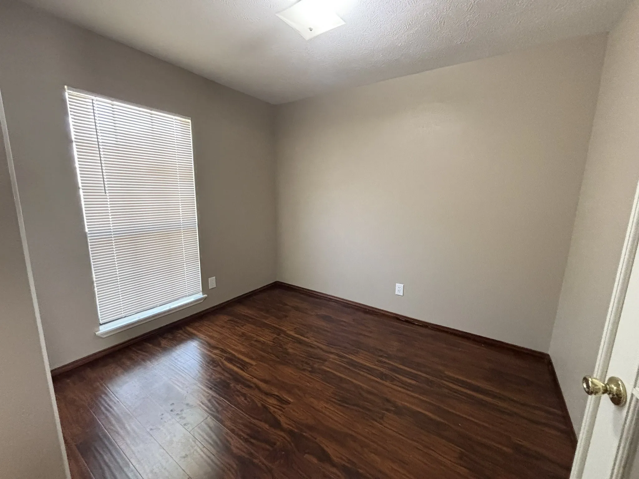 Single Family Residence For Sale in Denton County , 4121 Driscoll Drive, The Colony, Texas 75056, 4 Bedroom, 2 Bathroom, 2 Garage spaces, 1,492 Sqft, built in 1985, mls#21273336, Real Estate Agent in The Colony, Homes For Sale in Denton county, Homes For Sale in The Colony, Realtor in The Colony Texas, Real Estate Brokerage Independent Realty Texas, Luminita Cordes Realtor