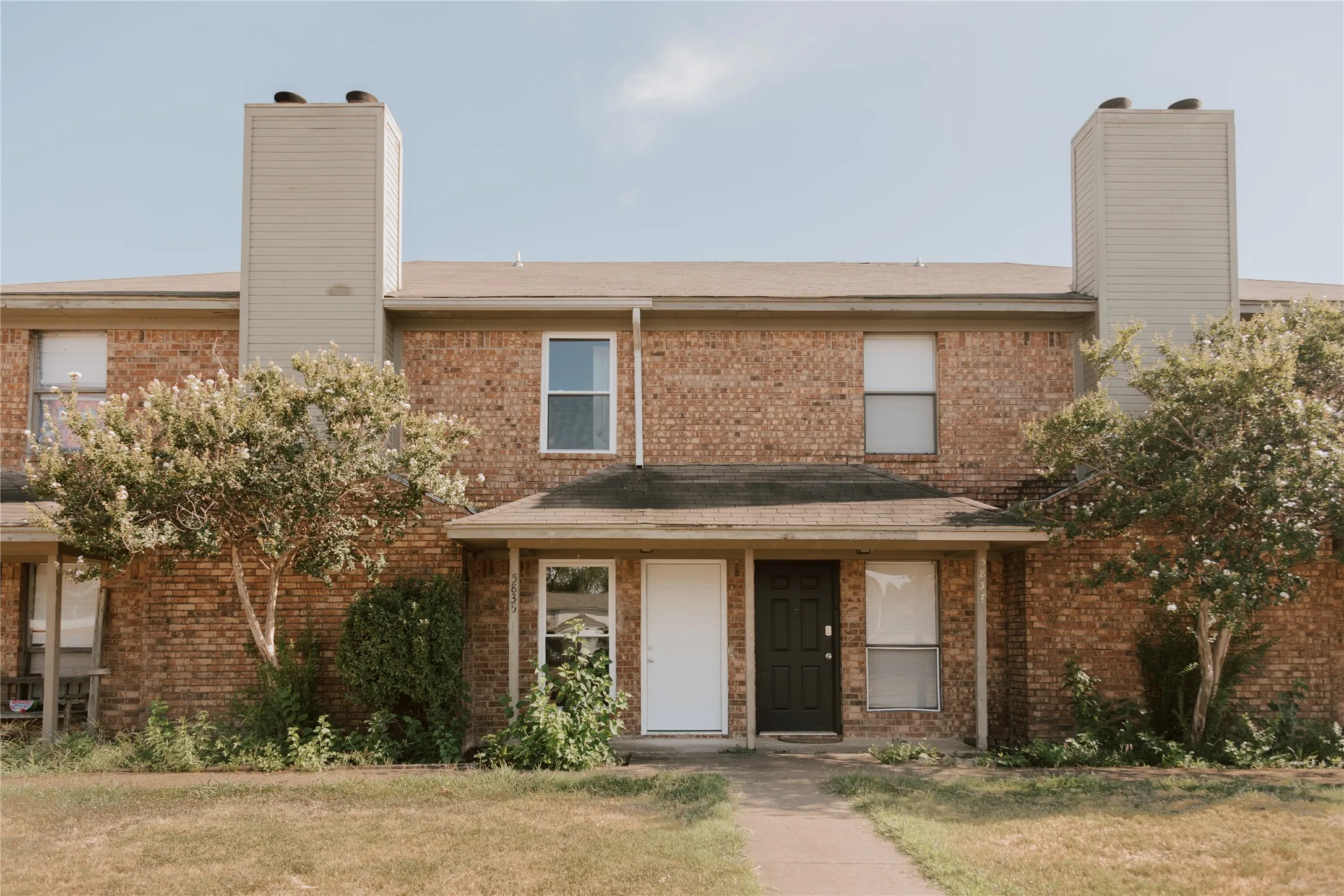 Quadruplex For Sale in Tarrant County , 5833 Shadydell Drive, Fort Worth, Texas 76135, 8 Bedrooms, 8 Bathrooms, Garage spaces, 0 Sqft, built in 1985, Price $725,000, mls#21273388, Real Estate Agent in Fort Worth, Homes For Sale in Tarrant county, Homes For Sale in Fort Worth, Realtor in Fort Worth Texas, Real Estate Brokerage Independent Realty Texas, Luminita Cordes Realtor