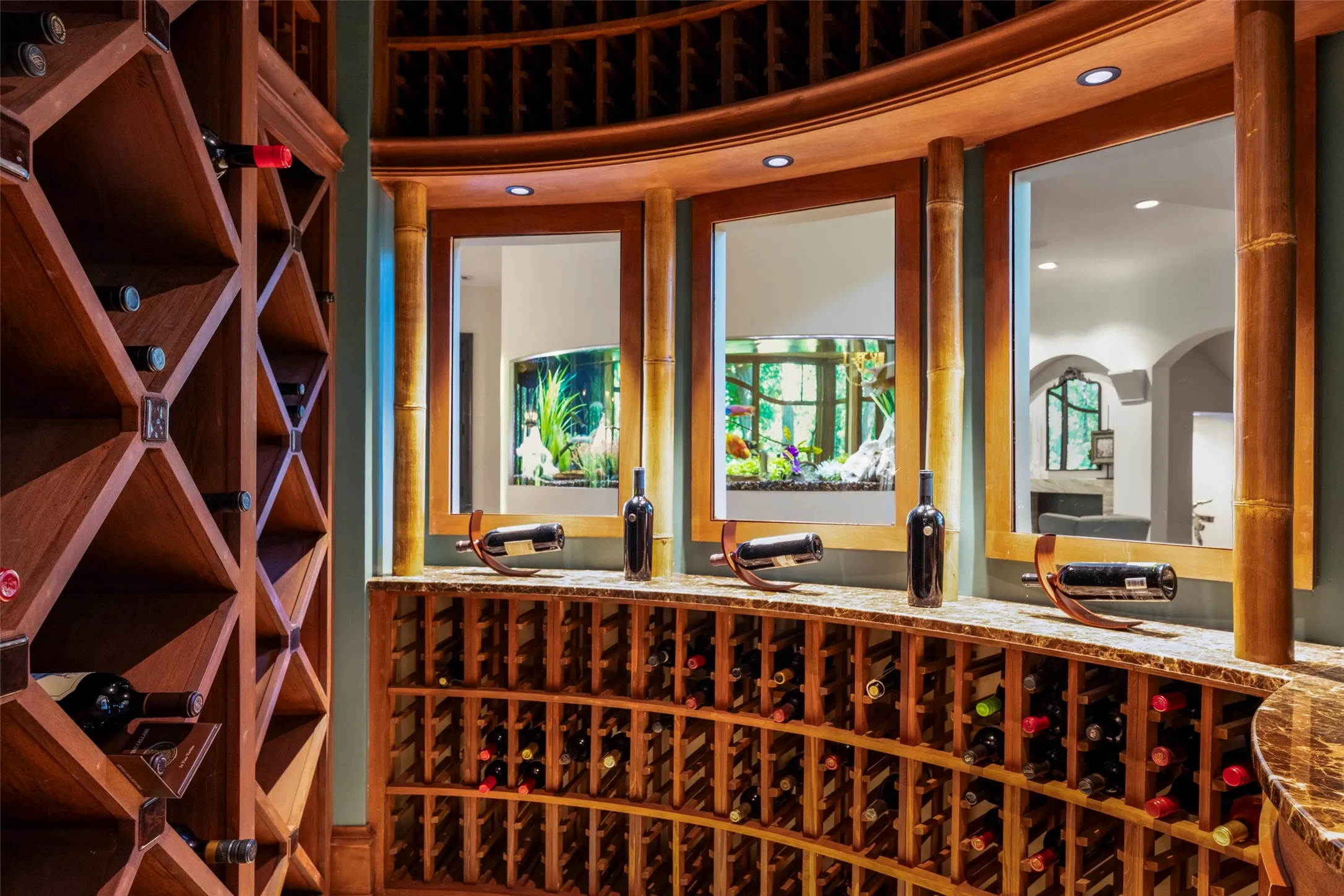Temperature-controlled wine room is ideal for the
most discerning wine enthusiast.