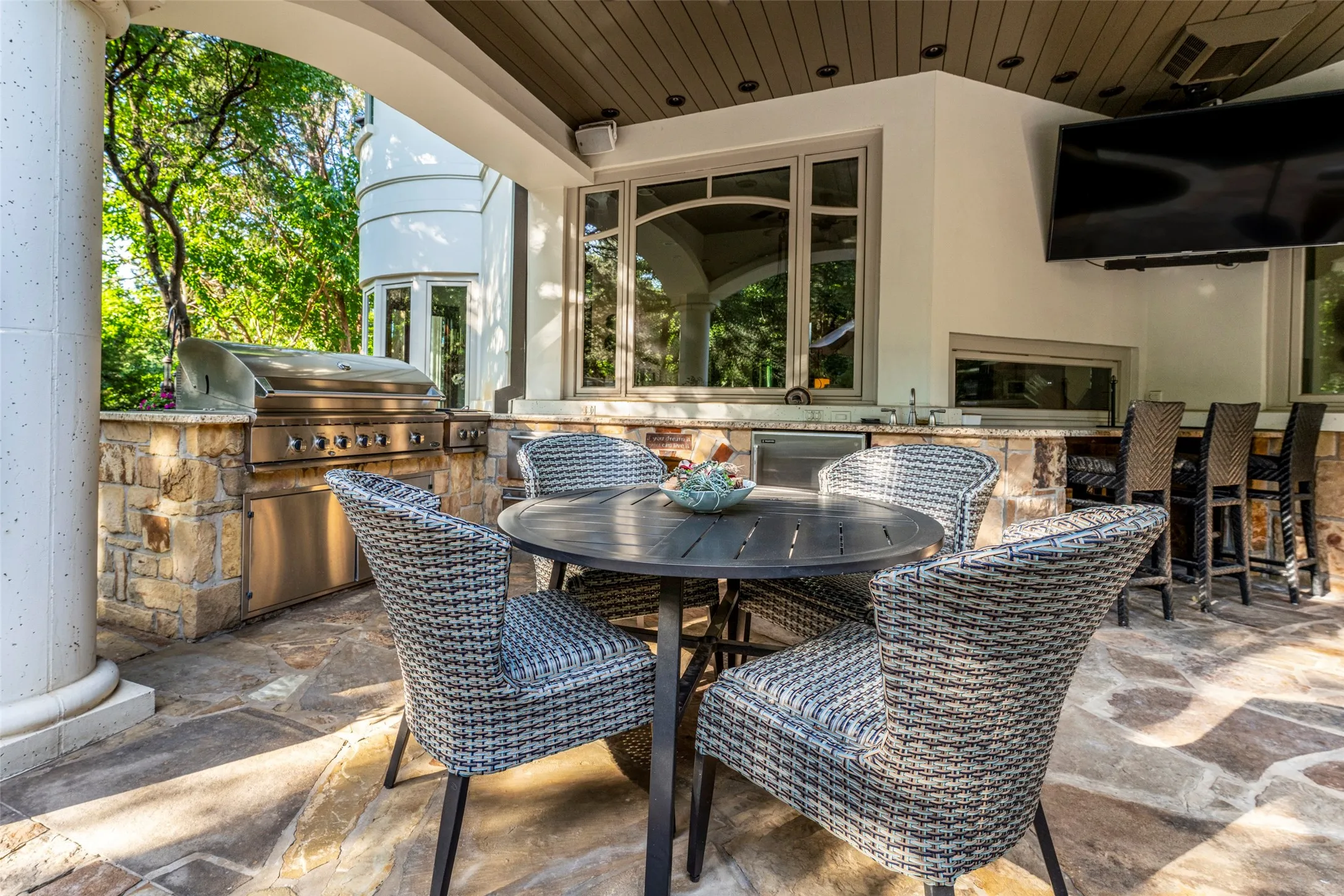 The ultimate outdoor kitchens.