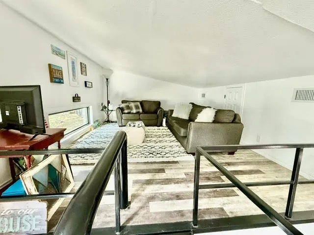 Single Family Residence For Sale in Henderson County , 6033 Gowan Drive, Malakoff, Texas 75148, 6 Bedrooms, 4 Bathrooms, 2 Garage spaces, 4,560 Sqft, built in 2019, Price $1,750,000, mls#21275945, Real Estate Agent in Malakoff, Homes For Sale in Henderson county, Homes For Sale in Malakoff, Realtor in Malakoff Texas, Real Estate Brokerage Independent Realty Texas, Luminita Cordes Realtor
