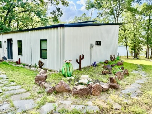 Single Family Residence For Sale in Henderson County , 6033 Gowan Drive, Malakoff, Texas 75148, 6 Bedrooms, 4 Bathrooms, 2 Garage spaces, 4,560 Sqft, built in 2019, Price $1,750,000, mls#21275945, Real Estate Agent in Malakoff, Homes For Sale in Henderson county, Homes For Sale in Malakoff, Realtor in Malakoff Texas, Real Estate Brokerage Independent Realty Texas, Luminita Cordes Realtor