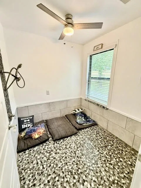 Single Family Residence For Sale in Henderson County , 6033 Gowan Drive, Malakoff, Texas 75148, 6 Bedrooms, 4 Bathrooms, 2 Garage spaces, 4,560 Sqft, built in 2019, Price $1,750,000, mls#21275945, Real Estate Agent in Malakoff, Homes For Sale in Henderson county, Homes For Sale in Malakoff, Realtor in Malakoff Texas, Real Estate Brokerage Independent Realty Texas, Luminita Cordes Realtor