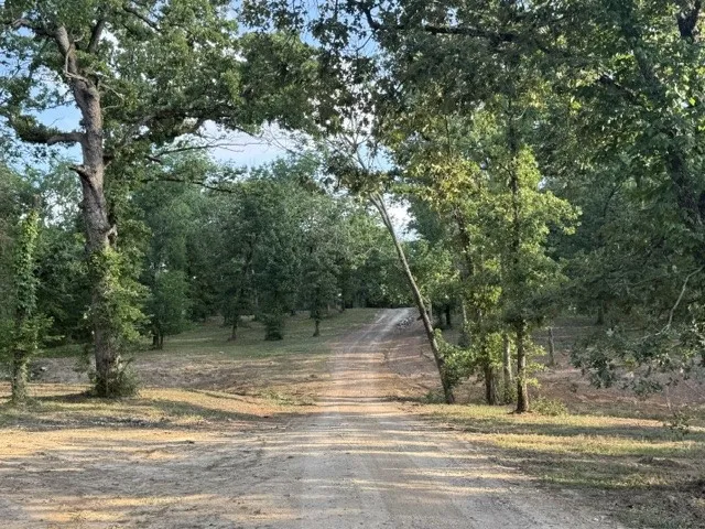 Single Family Residence For Sale in Henderson County , 6033 Gowan Drive, Malakoff, Texas 75148, 6 Bedrooms, 4 Bathrooms, 2 Garage spaces, 4,560 Sqft, built in 2019, Price $1,750,000, mls#21275945, Real Estate Agent in Malakoff, Homes For Sale in Henderson county, Homes For Sale in Malakoff, Realtor in Malakoff Texas, Real Estate Brokerage Independent Realty Texas, Luminita Cordes Realtor