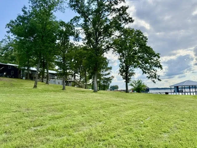 Single Family Residence For Sale in Henderson County , 6033 Gowan Drive, Malakoff, Texas 75148, 6 Bedrooms, 4 Bathrooms, 2 Garage spaces, 4,560 Sqft, built in 2019, Price $1,750,000, mls#21275945, Real Estate Agent in Malakoff, Homes For Sale in Henderson county, Homes For Sale in Malakoff, Realtor in Malakoff Texas, Real Estate Brokerage Independent Realty Texas, Luminita Cordes Realtor