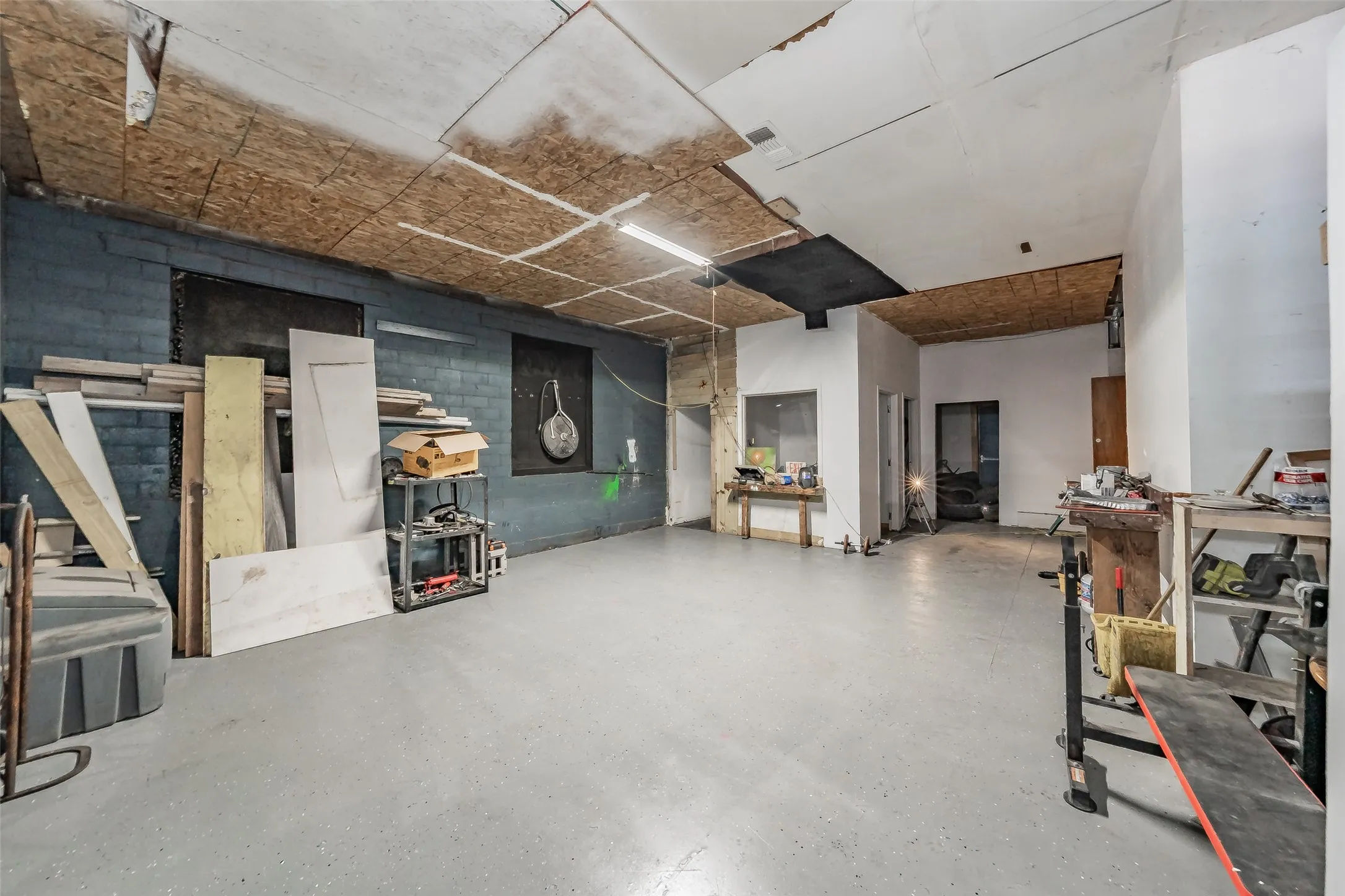 Industrial For Sale in Tarrant County , 2905 Bryan Avenue, Fort Worth, Texas 76104, 0, 0, Garage spaces, 0 Sqft, built in 1955, mls#21275976, Real Estate Agent in Fort Worth, Homes For Sale in Tarrant county, Homes For Sale in Fort Worth, Realtor in Fort Worth Texas, Real Estate Brokerage Independent Realty Texas, Luminita Cordes Realtor