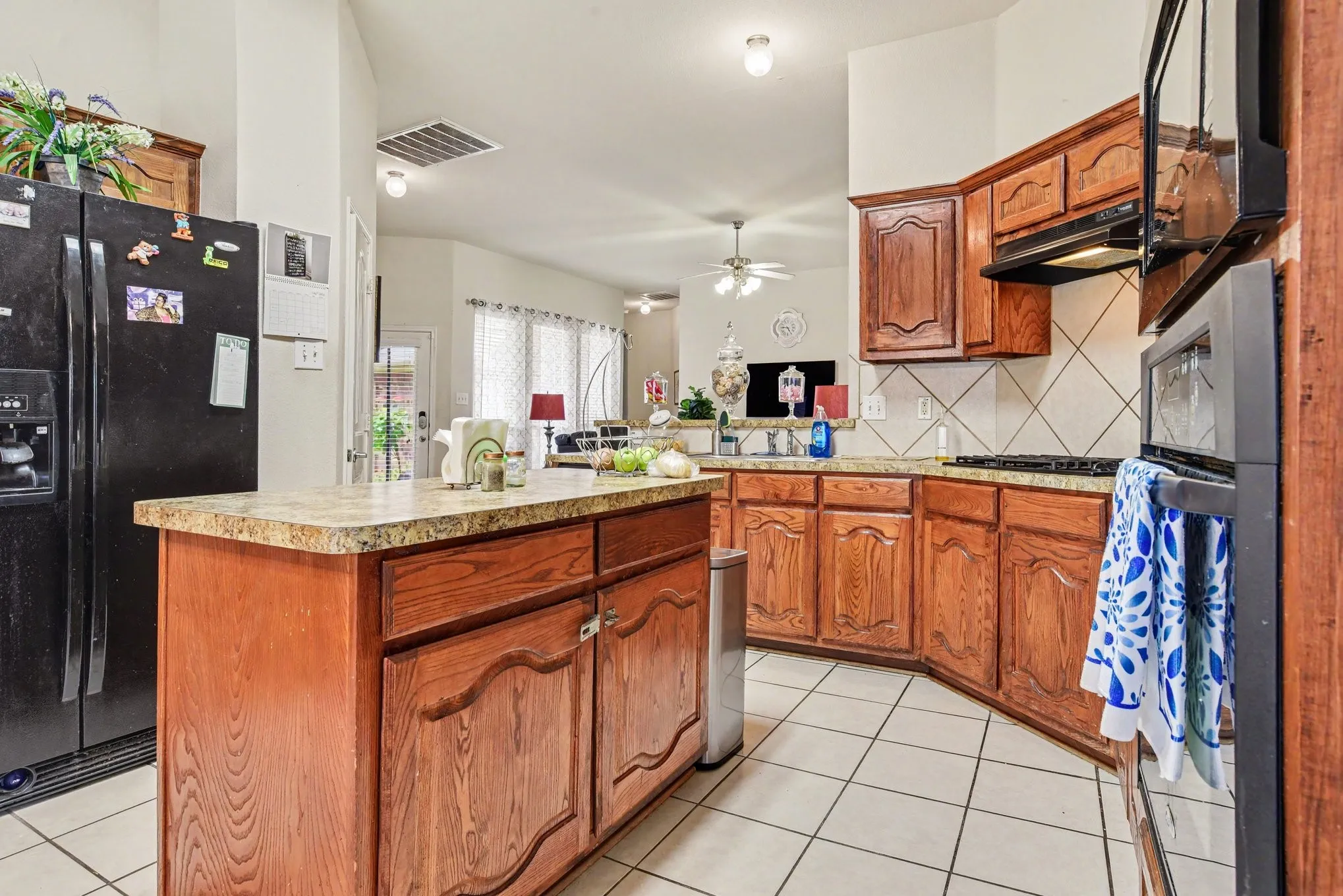 Single Family Residence For Sale in Dallas County , 3210 Silver Springs Way, Rowlett, Texas 75089, 4 Bedroom, 3 Bathroom, 2 Garage spaces, 2,920 Sqft, built in 2006, Price $399,000, mls#21275970, Real Estate Agent in Rowlett, Homes For Sale in Dallas county, Homes For Sale in Rowlett, Realtor in Rowlett Texas, Real Estate Brokerage Independent Realty Texas, Luminita Cordes Realtor