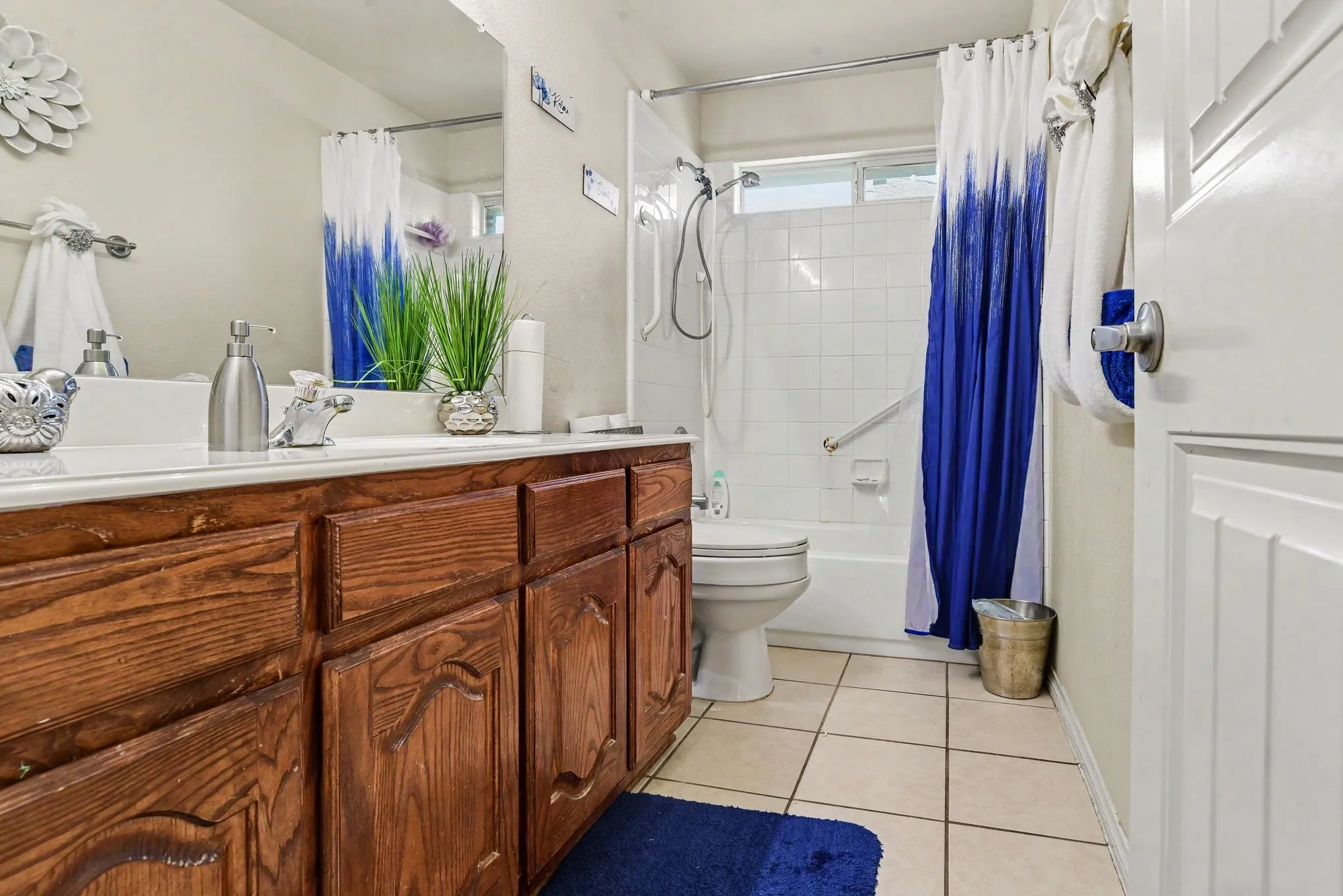 Single Family Residence For Sale in Dallas County , 3210 Silver Springs Way, Rowlett, Texas 75089, 4 Bedroom, 3 Bathroom, 2 Garage spaces, 2,920 Sqft, built in 2006, Price $399,000, mls#21275970, Real Estate Agent in Rowlett, Homes For Sale in Dallas county, Homes For Sale in Rowlett, Realtor in Rowlett Texas, Real Estate Brokerage Independent Realty Texas, Luminita Cordes Realtor