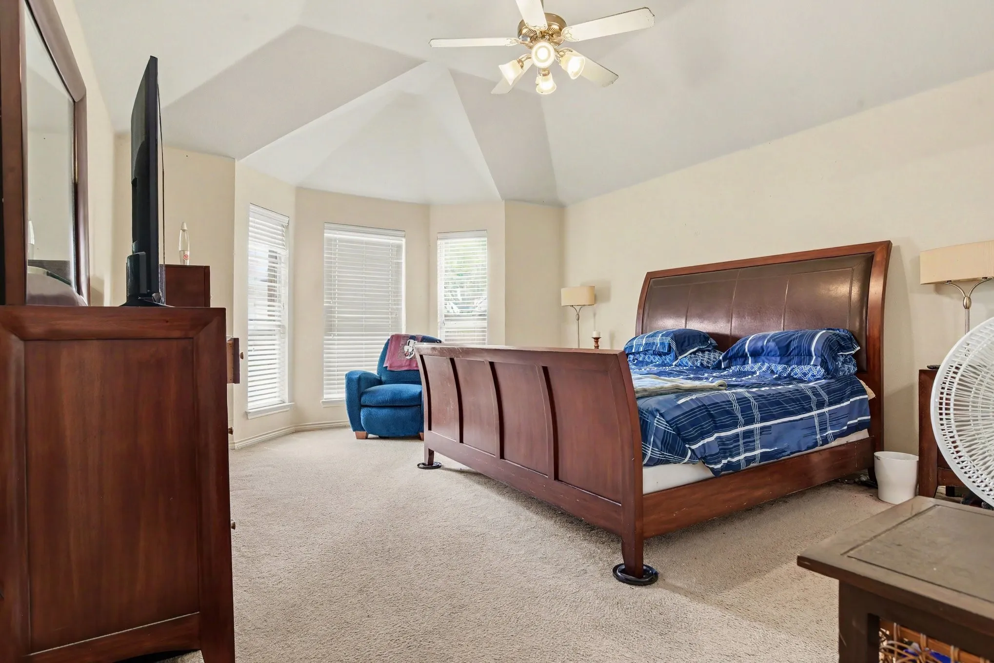 Single Family Residence For Sale in Dallas County , 3210 Silver Springs Way, Rowlett, Texas 75089, 4 Bedroom, 3 Bathroom, 2 Garage spaces, 2,920 Sqft, built in 2006, Price $399,000, mls#21275970, Real Estate Agent in Rowlett, Homes For Sale in Dallas county, Homes For Sale in Rowlett, Realtor in Rowlett Texas, Real Estate Brokerage Independent Realty Texas, Luminita Cordes Realtor