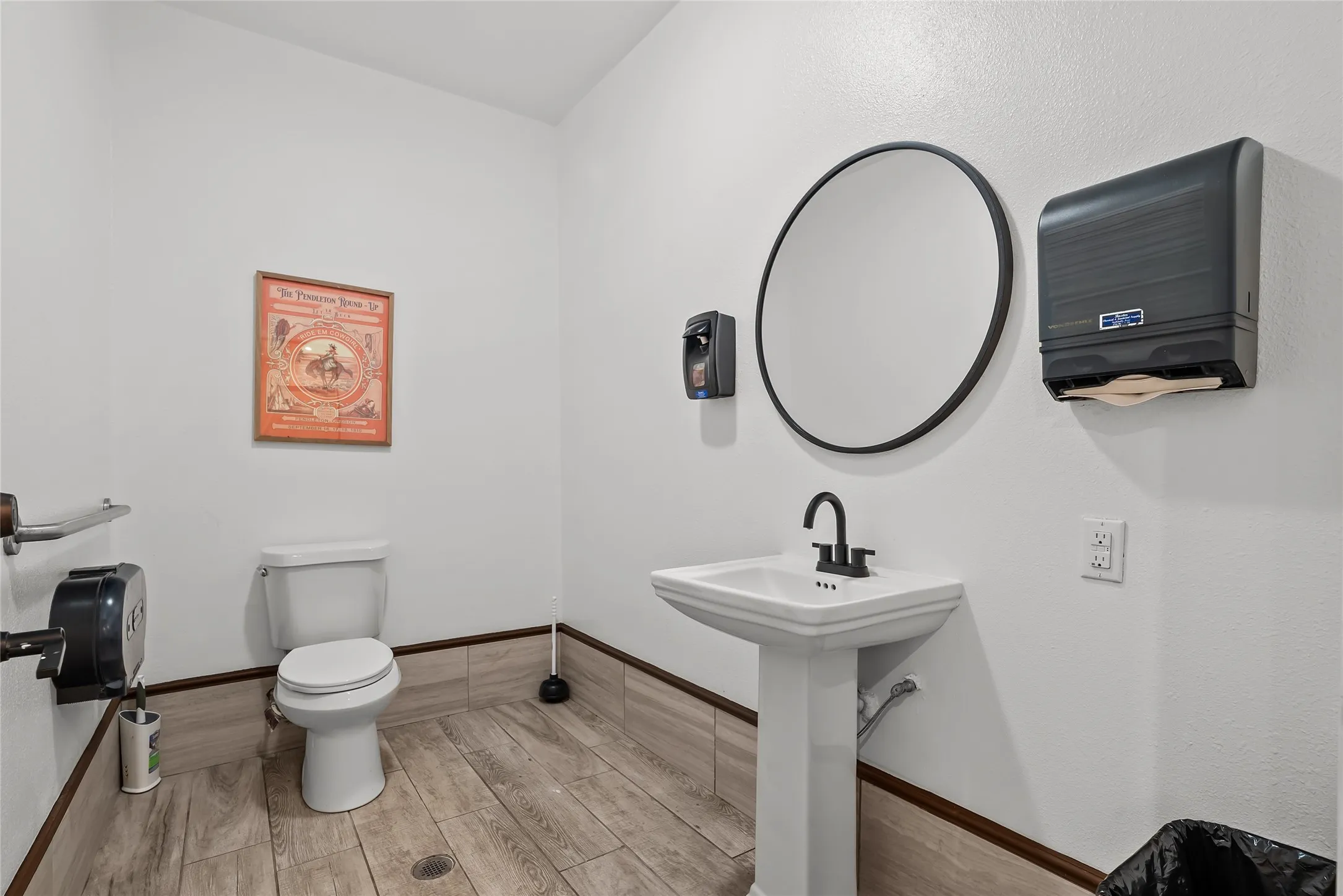 Improved Land For Sale in Erath County , 8325 W. FM 8, Stephenville, Texas 76401, 0, 0, Garage spaces, 0 Sqft, built in 2019, mls#21276011, Real Estate Agent in Stephenville, Homes For Sale in Erath county, Homes For Sale in Stephenville, Realtor in Stephenville Texas, Real Estate Brokerage Independent Realty Texas, Luminita Cordes Realtor