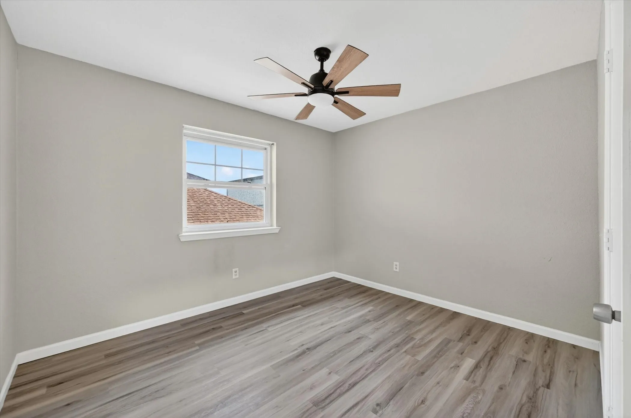 Single Family Residence For Sale in Dallas County , 3025 David Drive, Rowlett, Texas 75088, 4 Bedroom, 2 Bathroom, 2 Garage spaces, 2,176 Sqft, built in 1986, mls#21260607, Real Estate Agent in Rowlett, Homes For Sale in Dallas county, Homes For Sale in Rowlett, Realtor in Rowlett Texas, Real Estate Brokerage Independent Realty Texas, Luminita Cordes Realtor