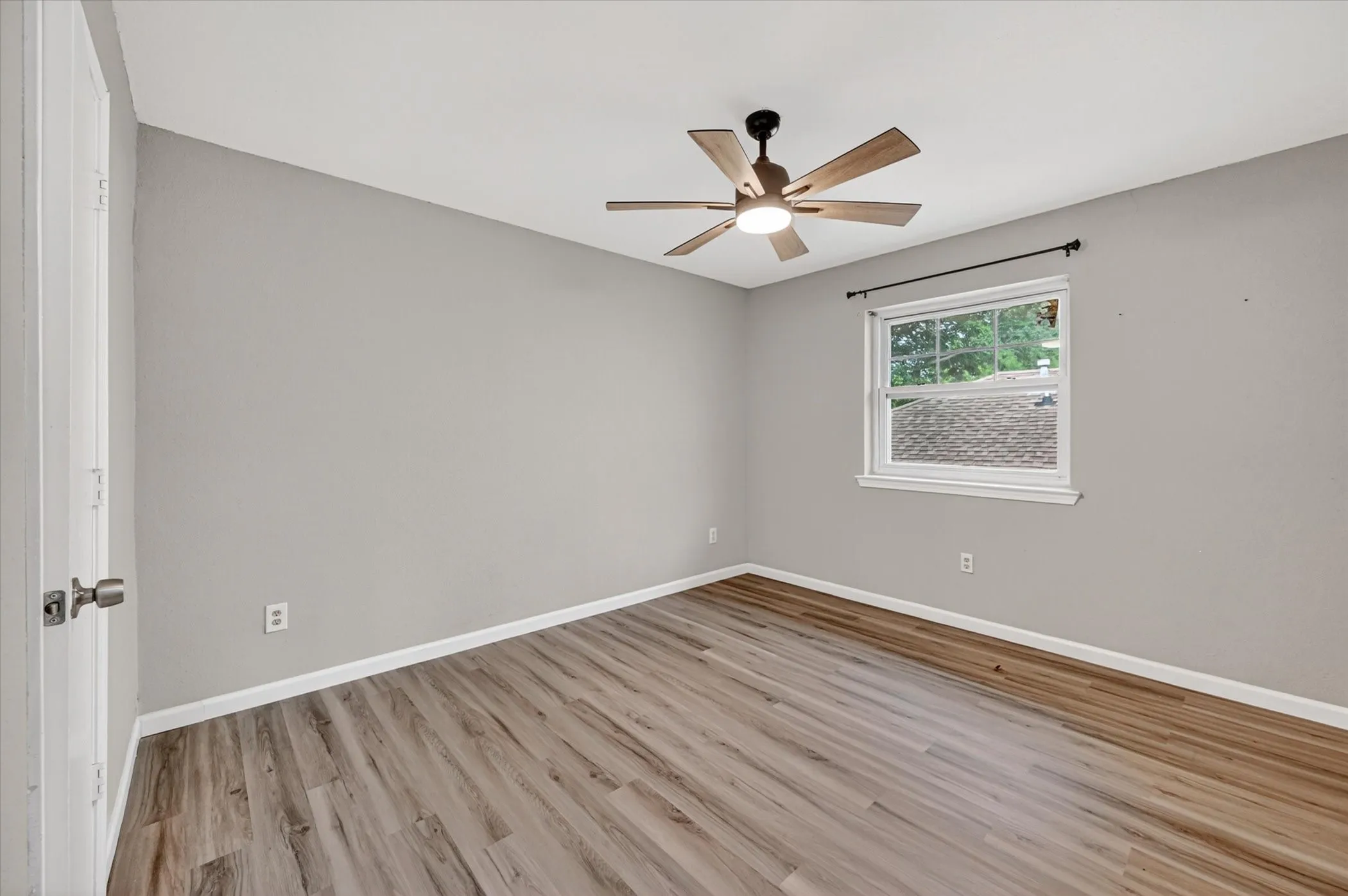 Single Family Residence For Sale in Dallas County , 3025 David Drive, Rowlett, Texas 75088, 4 Bedroom, 2 Bathroom, 2 Garage spaces, 2,176 Sqft, built in 1986, mls#21260607, Real Estate Agent in Rowlett, Homes For Sale in Dallas county, Homes For Sale in Rowlett, Realtor in Rowlett Texas, Real Estate Brokerage Independent Realty Texas, Luminita Cordes Realtor