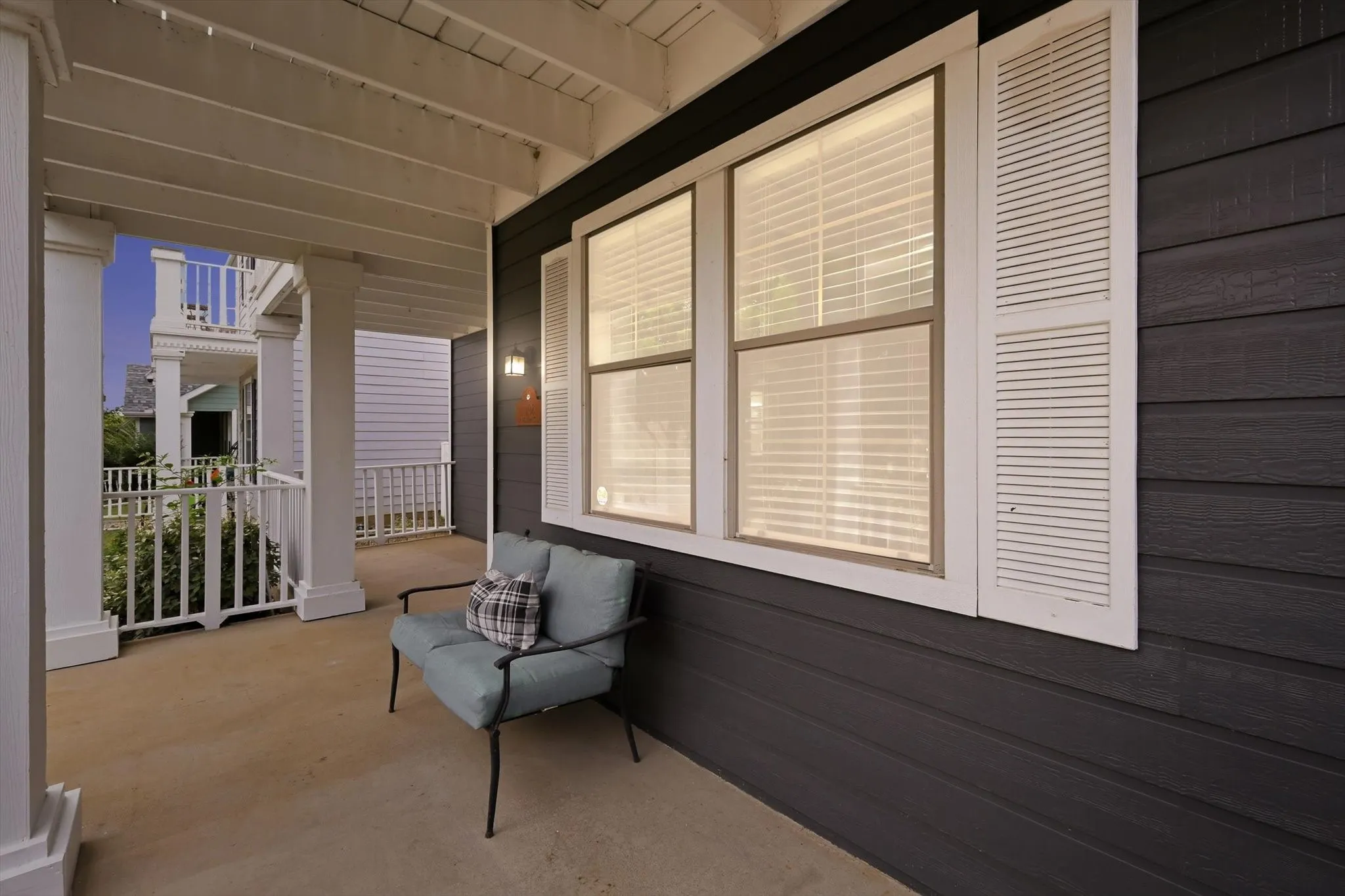 Single Family Residence For Sale in Denton County , 1208 Spanish Moss Drive, Savannah, Texas 76227, 4 Bedroom, 3 Bathroom, 2 Garage spaces, 2,068 Sqft, built in 2005, mls#21276056, Real Estate Agent in Savannah, Homes For Sale in Denton county, Homes For Sale in Savannah, Realtor in Savannah Texas, Real Estate Brokerage Independent Realty Texas, Luminita Cordes Realtor