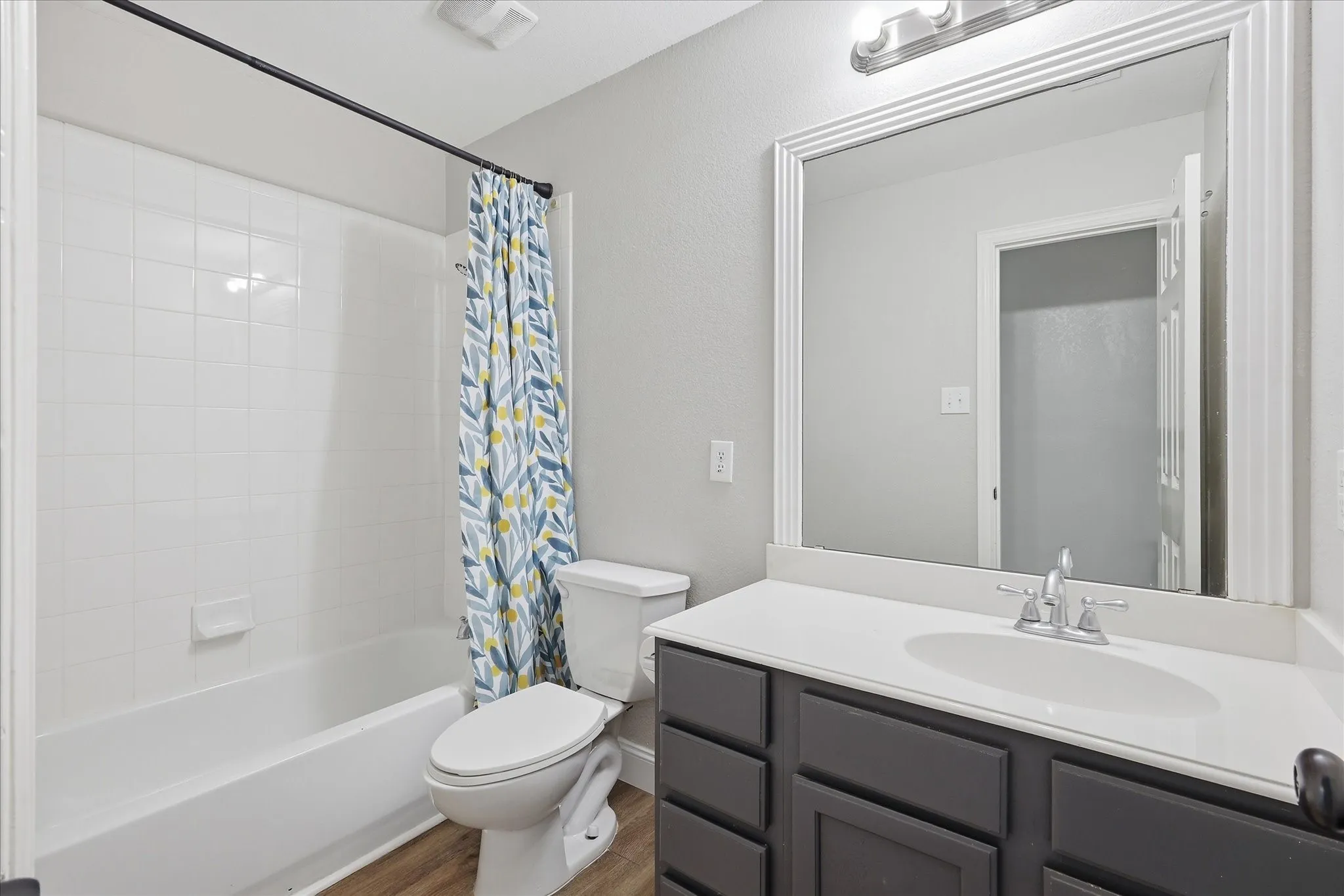 full bath upstairs