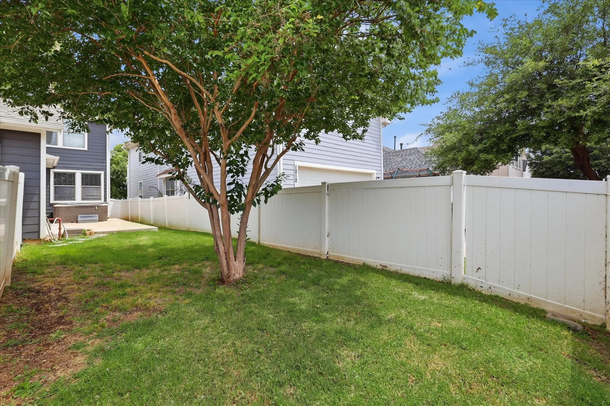 Single Family Residence For Sale in Denton County , 1208 Spanish Moss Drive, Savannah, Texas 76227, 4 Bedroom, 3 Bathroom, 2 Garage spaces, 2,068 Sqft, built in 2005, mls#21276056, Real Estate Agent in Savannah, Homes For Sale in Denton county, Homes For Sale in Savannah, Realtor in Savannah Texas, Real Estate Brokerage Independent Realty Texas, Luminita Cordes Realtor
