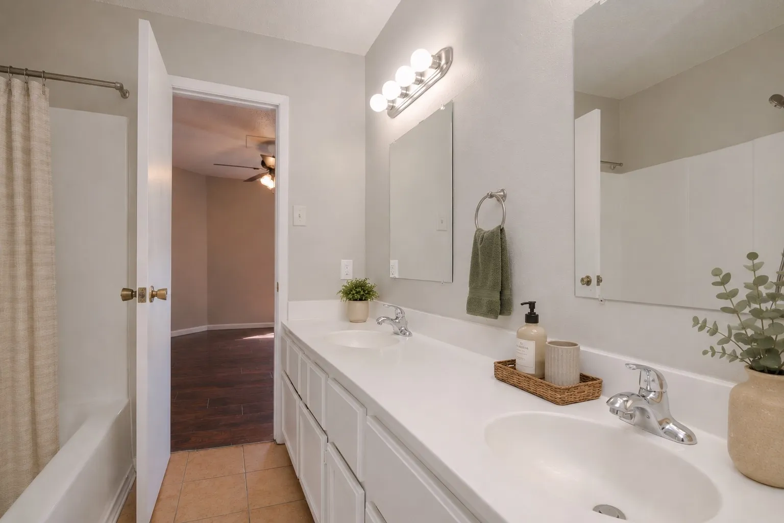 Quadruplex For Sale in Dallas County , 2821 Wimbledon Court, Garland, Texas 75041, 2 Bedroom, 2 Bathroom, Garage spaces, 0 Sqft, built in 1984, mls#21274690, Real Estate Agent in Garland, Homes For Sale in Dallas county, Homes For Sale in Garland, Realtor in Garland Texas, Real Estate Brokerage Independent Realty Texas, Luminita Cordes Realtor