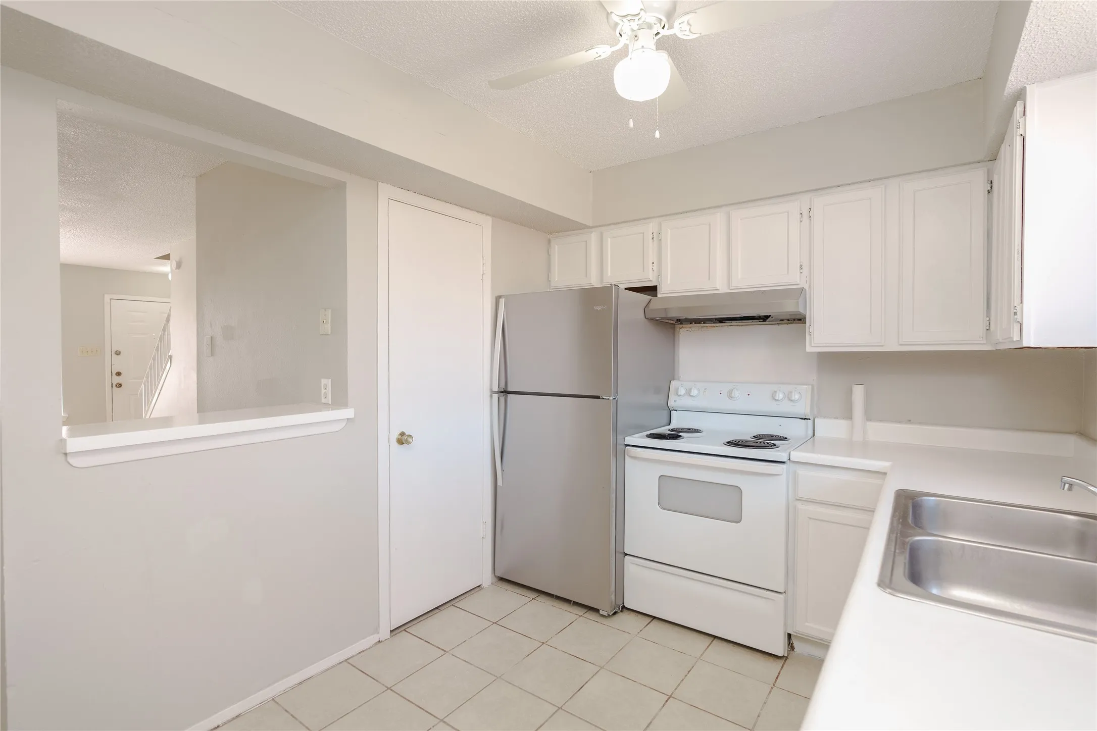 Quadruplex For Sale in Dallas County , 2821 Wimbledon Court, Garland, Texas 75041, 2 Bedroom, 2 Bathroom, Garage spaces, 0 Sqft, built in 1984, mls#21274690, Real Estate Agent in Garland, Homes For Sale in Dallas county, Homes For Sale in Garland, Realtor in Garland Texas, Real Estate Brokerage Independent Realty Texas, Luminita Cordes Realtor