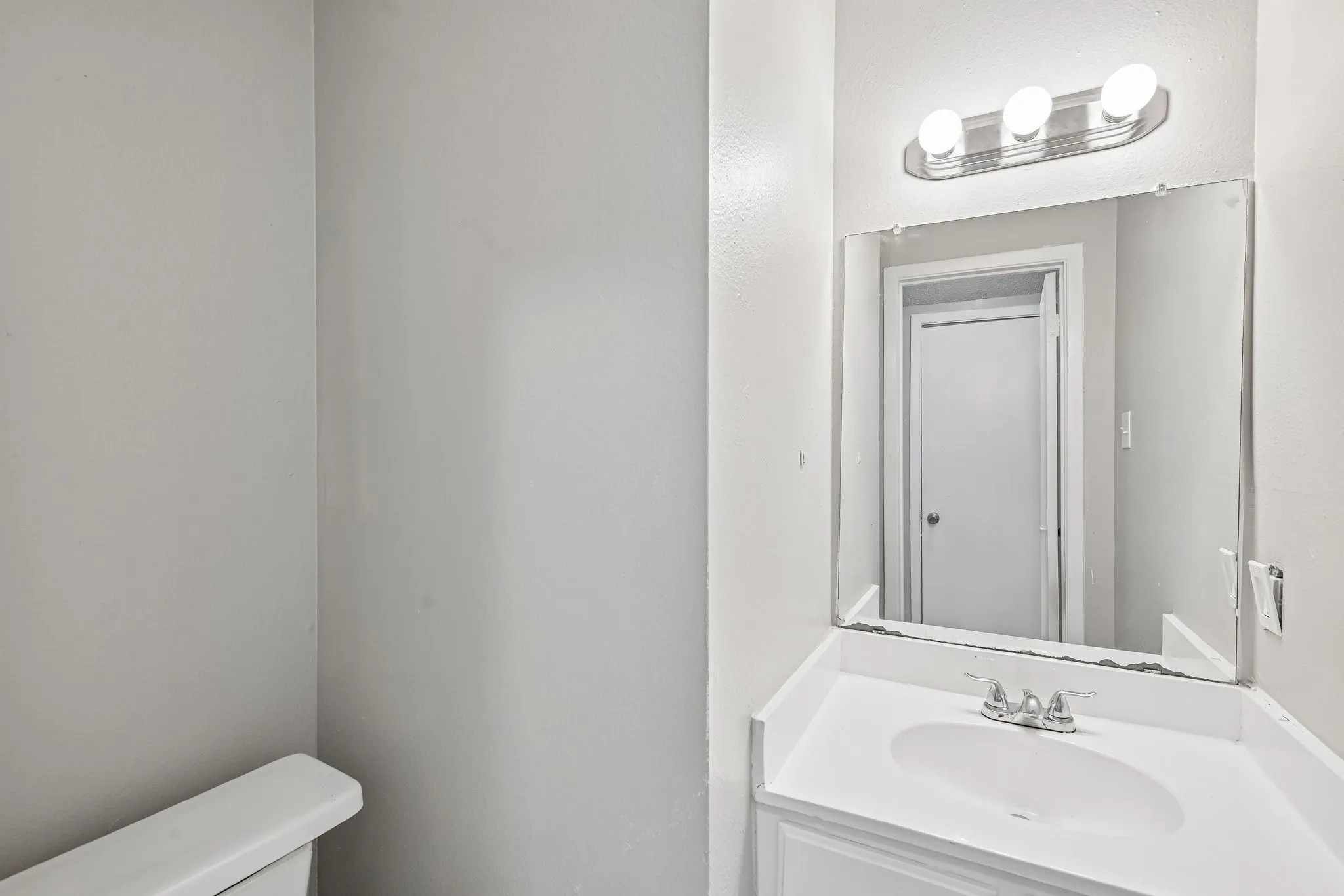 2nd bath downstairs