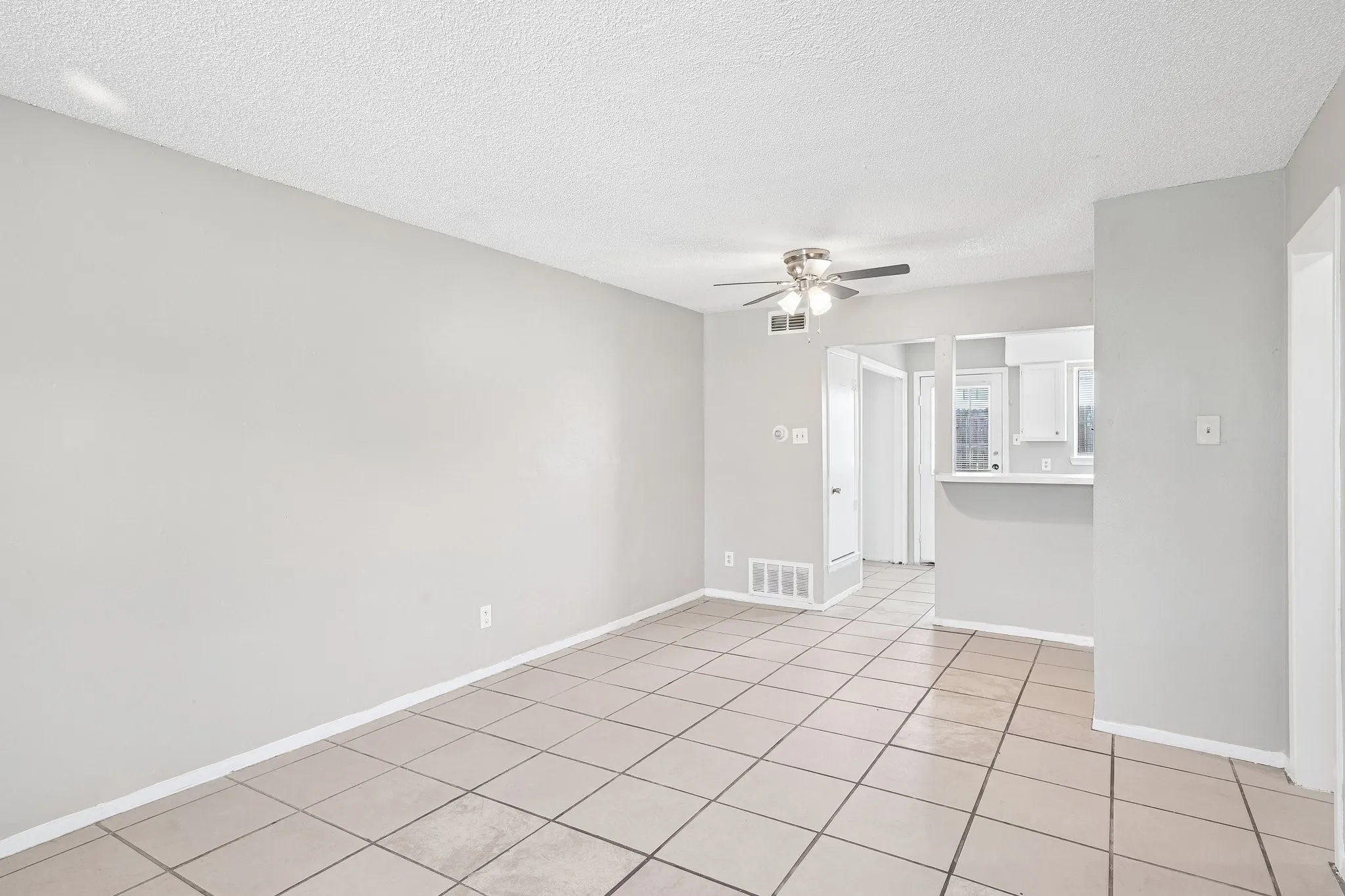 Quadruplex For Sale in Dallas County , 2813 Wimbledon Court, Garland, Texas 75041, 2 Bedroom, 2 Bathroom, Garage spaces, 0 Sqft, built in 1984, mls#21274695, Real Estate Agent in Garland, Homes For Sale in Dallas county, Homes For Sale in Garland, Realtor in Garland Texas, Real Estate Brokerage Independent Realty Texas, Luminita Cordes Realtor
