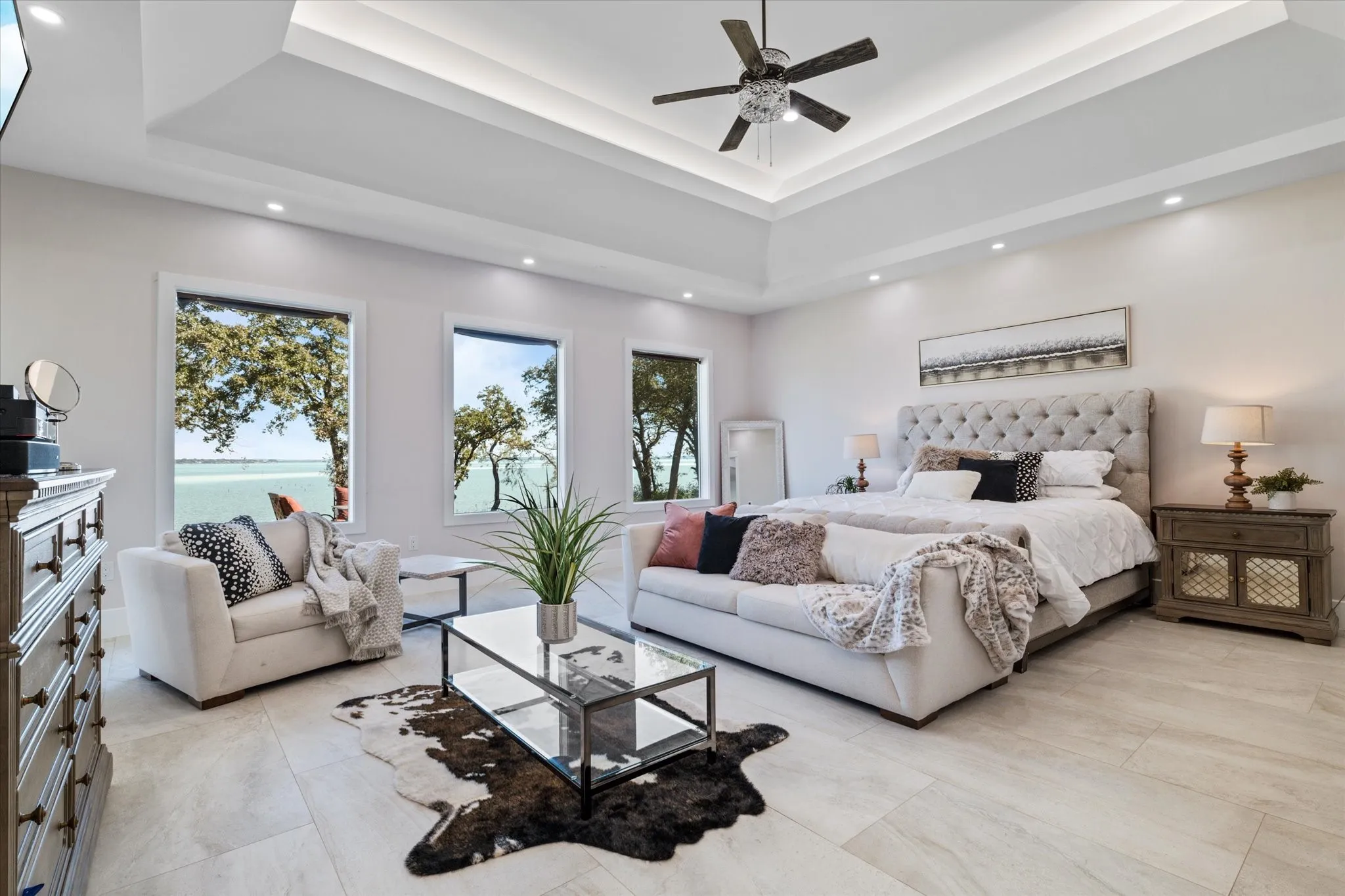 Single Family Residence For Rent in Kaufman County , 8791 Southern Shore Court, Kemp, Texas 75143, 5 Bedroom, 6 Bathroom, 2 Garage spaces, 4,600 Sqft, built in 2020, mls#21276068, Real Estate Agent in Kemp, Homes For Rent in Kaufman county, Homes For Rent in Kemp, Realtor in Kemp Texas, Real Estate Brokerage Independent Realty Texas, Luminita Cordes Realtor