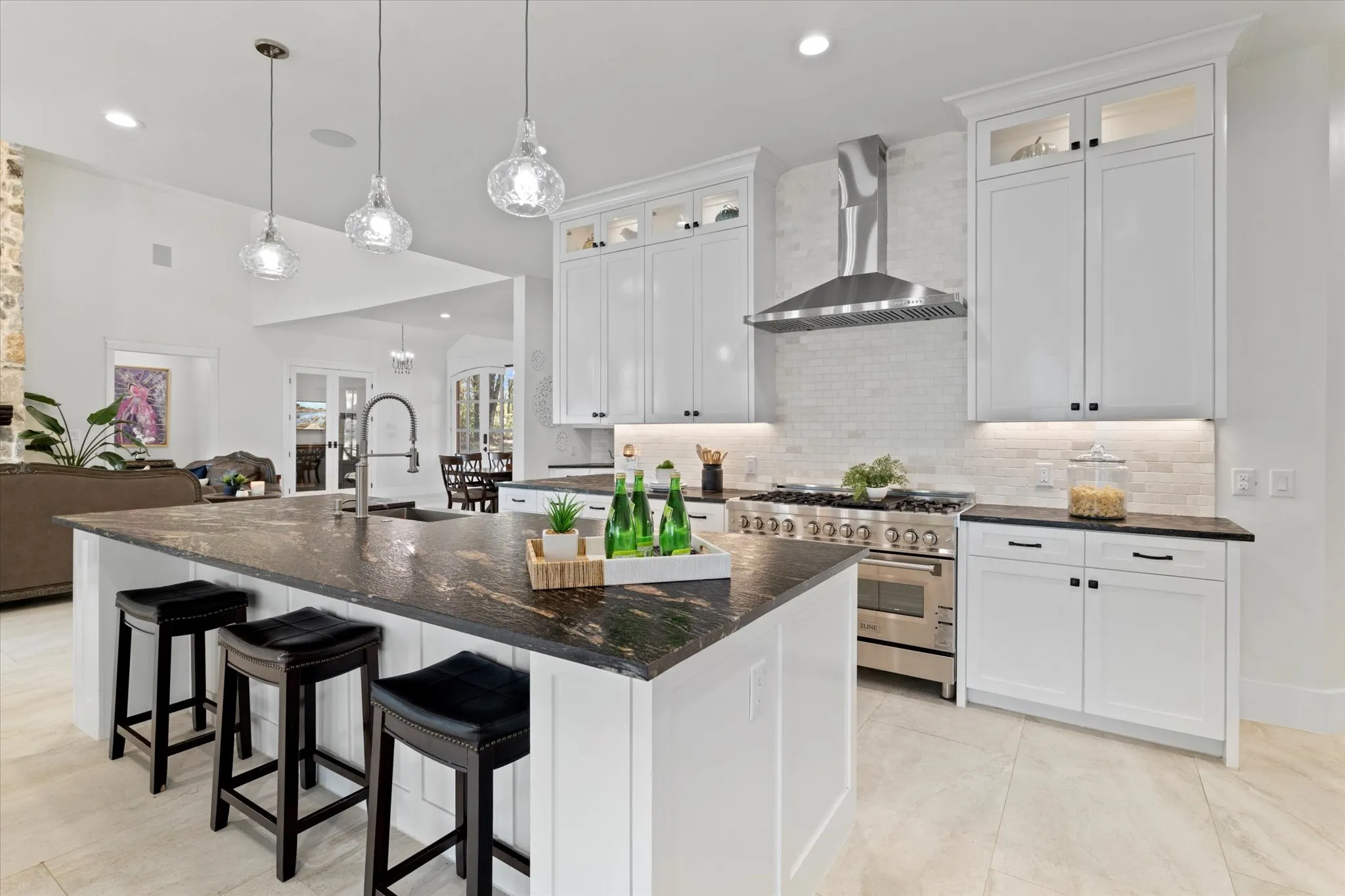 Single Family Residence For Rent in Kaufman County , 8791 Southern Shore Court, Kemp, Texas 75143, 5 Bedroom, 6 Bathroom, 2 Garage spaces, 4,600 Sqft, built in 2020, mls#21276068, Real Estate Agent in Kemp, Homes For Rent in Kaufman county, Homes For Rent in Kemp, Realtor in Kemp Texas, Real Estate Brokerage Independent Realty Texas, Luminita Cordes Realtor