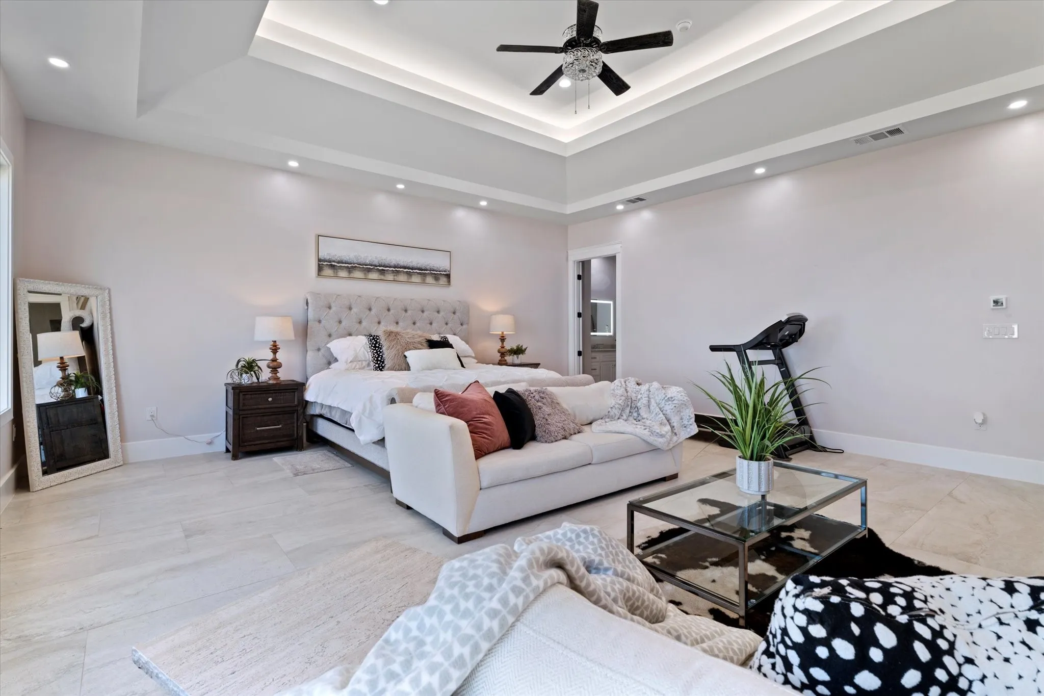 Single Family Residence For Rent in Kaufman County , 8791 Southern Shore Court, Kemp, Texas 75143, 5 Bedroom, 6 Bathroom, 2 Garage spaces, 4,600 Sqft, built in 2020, mls#21276068, Real Estate Agent in Kemp, Homes For Rent in Kaufman county, Homes For Rent in Kemp, Realtor in Kemp Texas, Real Estate Brokerage Independent Realty Texas, Luminita Cordes Realtor