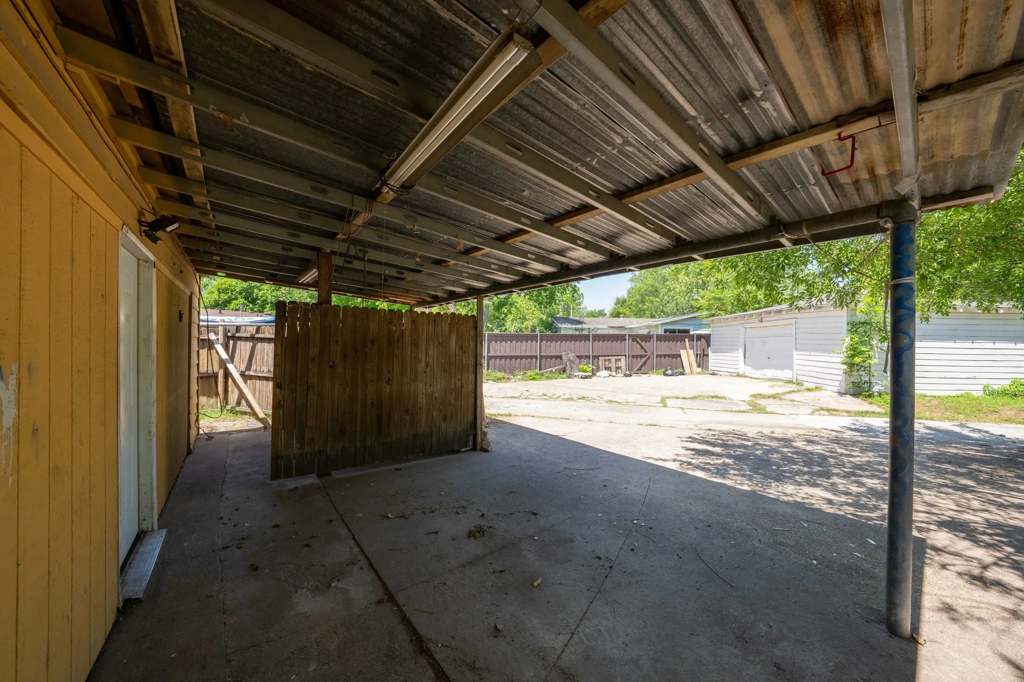 covered carport