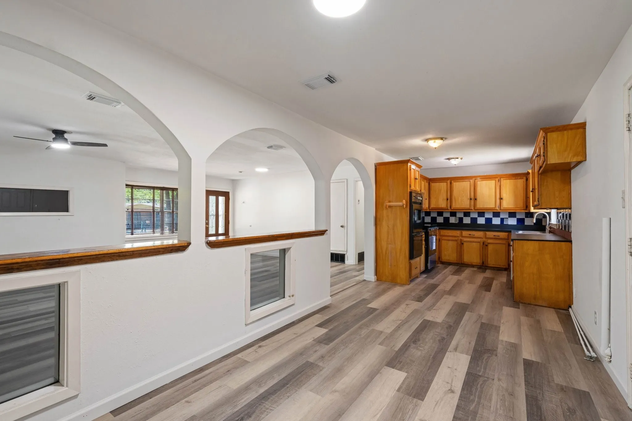 Single Family Residence For Sale in Dallas County , 1623 Fresno Street, Dallas, Texas 75217, 6 Bedroom, 2 Bathroom, Garage spaces, 2,194 Sqft, built in 1954, mls#21268937, Real Estate Agent in Dallas, Homes For Sale in Dallas county, Homes For Sale in Dallas, Realtor in Dallas Texas, Real Estate Brokerage Independent Realty Texas, Luminita Cordes Realtor