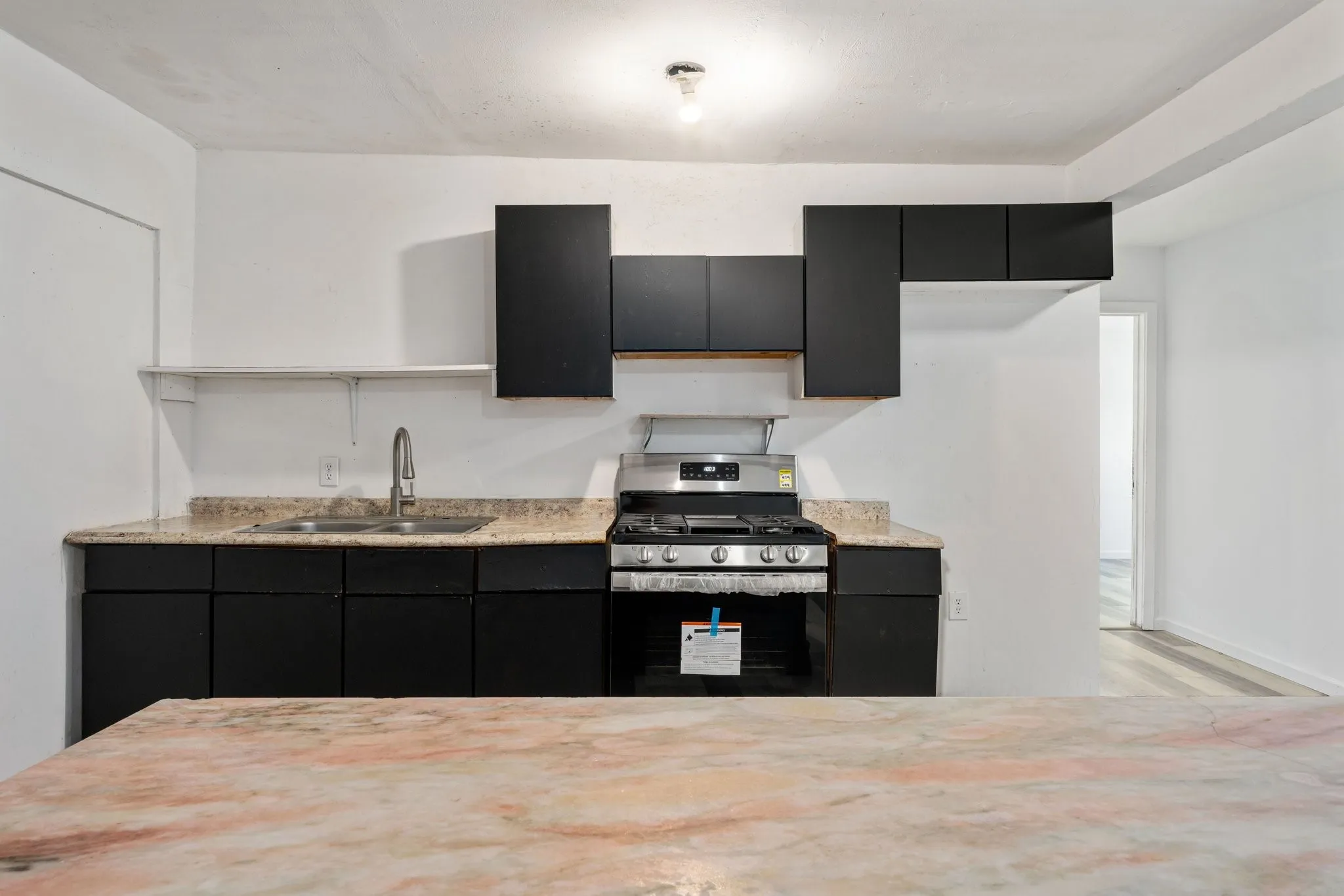 Single Family Residence For Sale in Dallas County , 1623 Fresno Street, Dallas, Texas 75217, 6 Bedroom, 2 Bathroom, Garage spaces, 2,194 Sqft, built in 1954, mls#21268937, Real Estate Agent in Dallas, Homes For Sale in Dallas county, Homes For Sale in Dallas, Realtor in Dallas Texas, Real Estate Brokerage Independent Realty Texas, Luminita Cordes Realtor