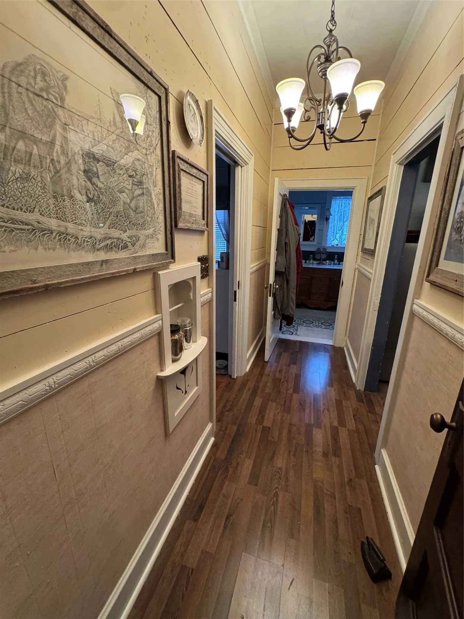 Single Family Residence For Sale in Hardeman County , 400 Cain Street, Quanah, Texas 79252, 3 Bedroom, 1 Bathroom, 2 Garage spaces, 1,941 Sqft, built in 1909, mls#21276094, Real Estate Agent in Quanah, Homes For Sale in Hardeman county, Homes For Sale in Quanah, Realtor in Quanah Texas, Real Estate Brokerage Independent Realty Texas, Luminita Cordes Realtor