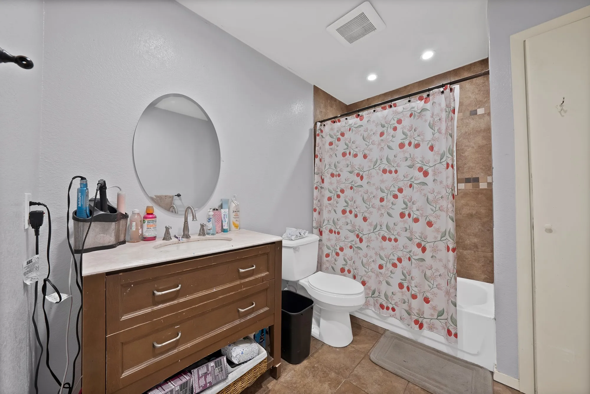 Single Family Residence For Sale in Tarrant County , 2904 Raton Drive, Fort Worth, Texas 76116, 3 Bedroom, 2 Bathroom, 2 Garage spaces, 1,504 Sqft, built in 1961, mls#21276101, Real Estate Agent in Fort Worth, Homes For Sale in Tarrant county, Homes For Sale in Fort Worth, Realtor in Fort Worth Texas, Real Estate Brokerage Independent Realty Texas, Luminita Cordes Realtor