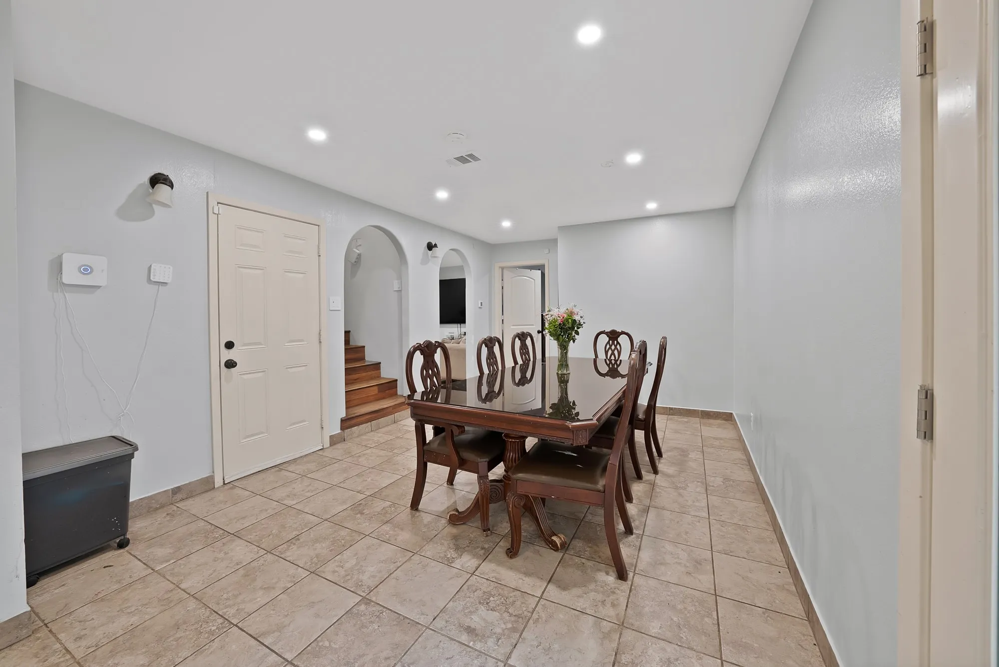 Single Family Residence For Sale in Tarrant County , 2904 Raton Drive, Fort Worth, Texas 76116, 3 Bedroom, 2 Bathroom, 2 Garage spaces, 1,504 Sqft, built in 1961, mls#21276101, Real Estate Agent in Fort Worth, Homes For Sale in Tarrant county, Homes For Sale in Fort Worth, Realtor in Fort Worth Texas, Real Estate Brokerage Independent Realty Texas, Luminita Cordes Realtor