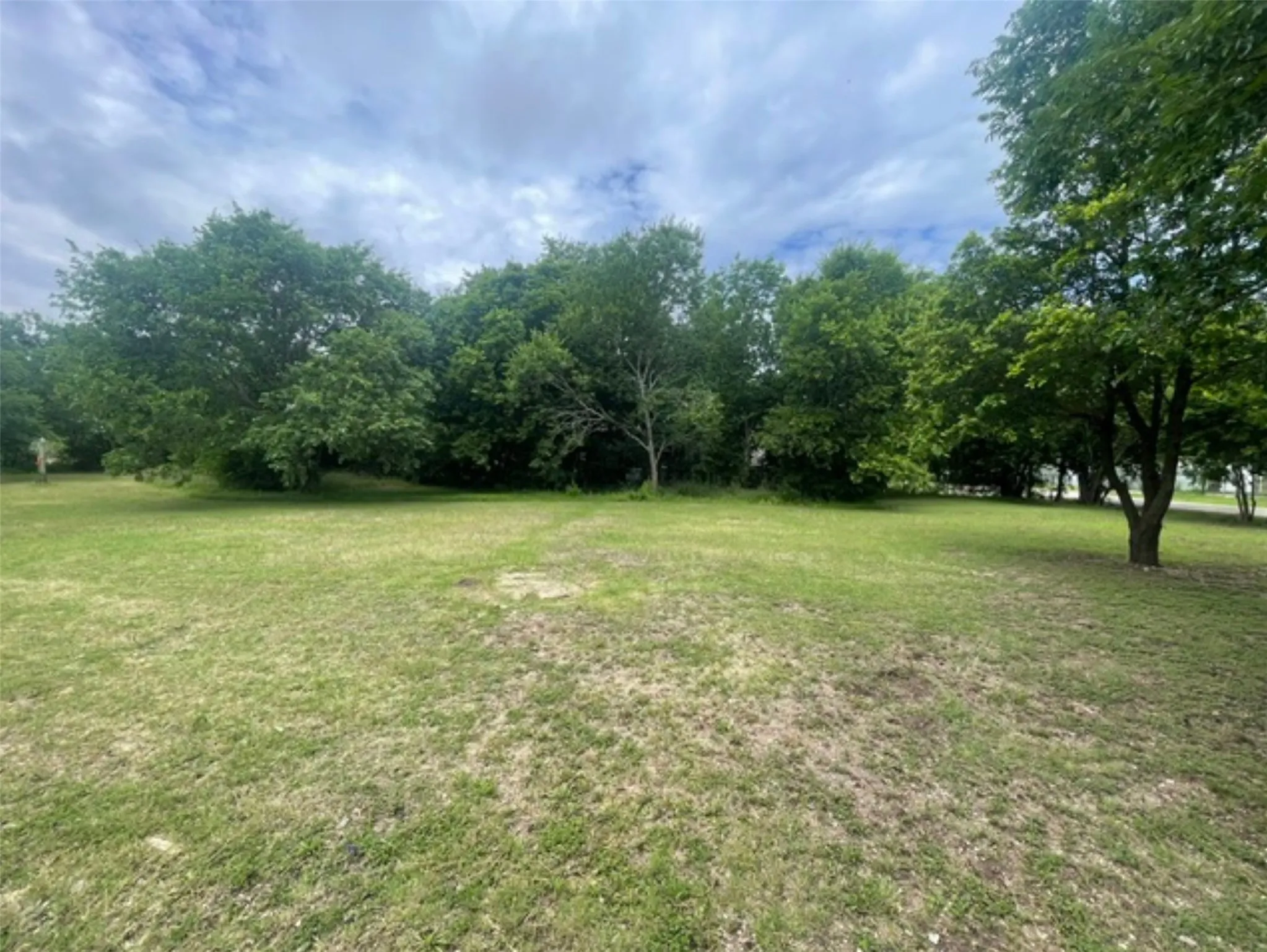 Unimproved Land For Sale in Mc Lennan County , 214 Hungry Hill, Eddy, Texas 76524, 0, 0, Garage spaces, 0 Sqft, built in 0, mls#21275677, Real Estate Agent in Eddy, Homes For Sale in Mc Lennan county, Homes For Sale in Eddy, Realtor in Eddy Texas, Real Estate Brokerage Independent Realty Texas, Luminita Cordes Realtor