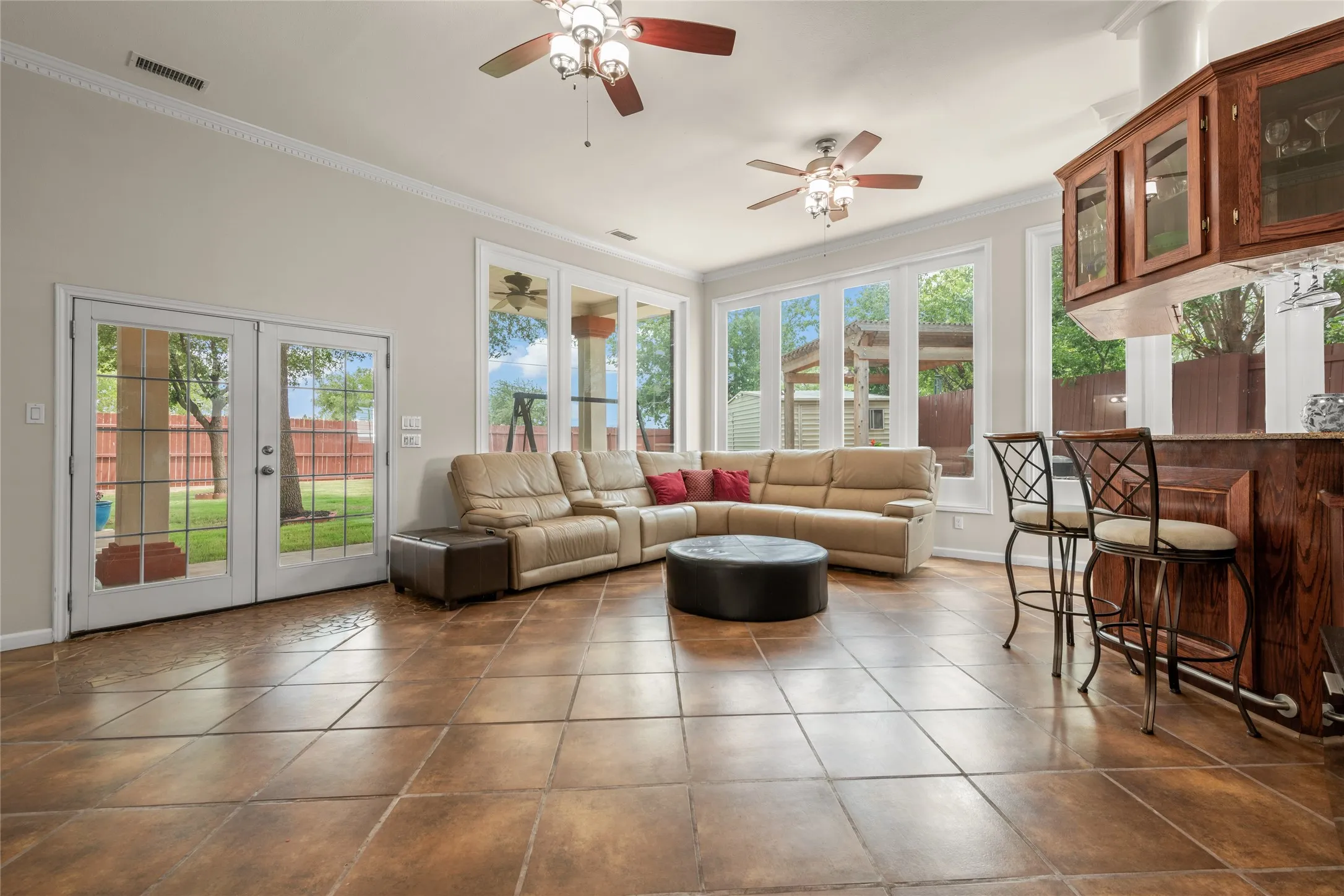 Single Family Residence For Sale in Taylor County , 1041 Parsons Road, Abilene, Texas 79602, 3 Bedrooms, 3 Bathrooms, 2 Garage spaces, 2,703 Sqft, built in 1998, Price $465,000, mls#21272248, Real Estate Agent in Abilene, Homes For Sale in Taylor county, Homes For Sale in Abilene, Realtor in Abilene Texas, Real Estate Brokerage Independent Realty Texas, Luminita Cordes Realtor