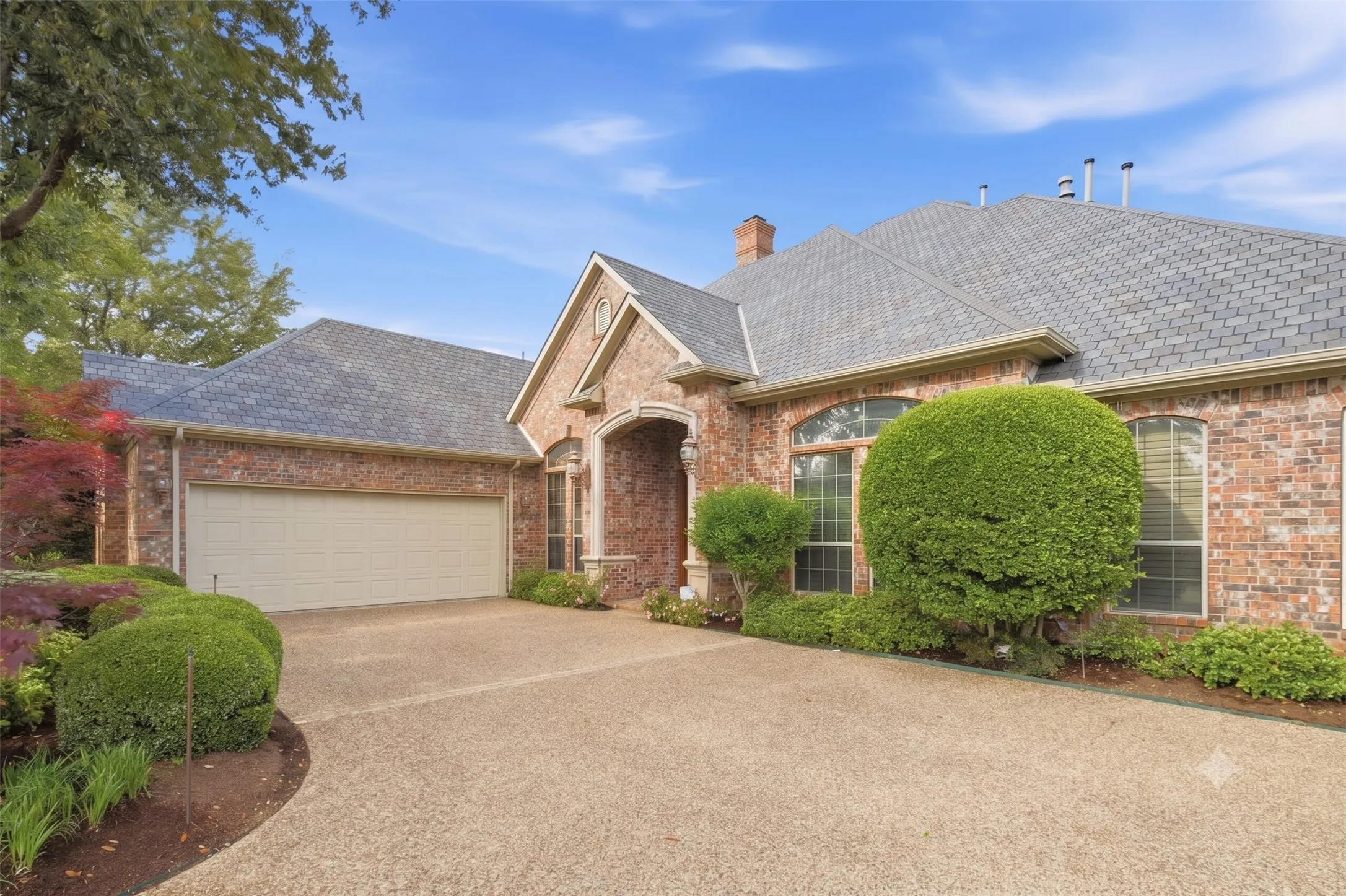 Single Family Residence For Sale in Denton County , 3005 Crooked Stick Drive, Plano, Texas 75093, 3 Bedroom, 4 Bathroom, 2 Garage spaces, 3,248 Sqft, built in 1999, mls#21264539, Real Estate Agent in Plano, Homes For Sale in Denton county, Homes For Sale in Plano, Realtor in Plano Texas, Real Estate Brokerage Independent Realty Texas, Luminita Cordes Realtor
