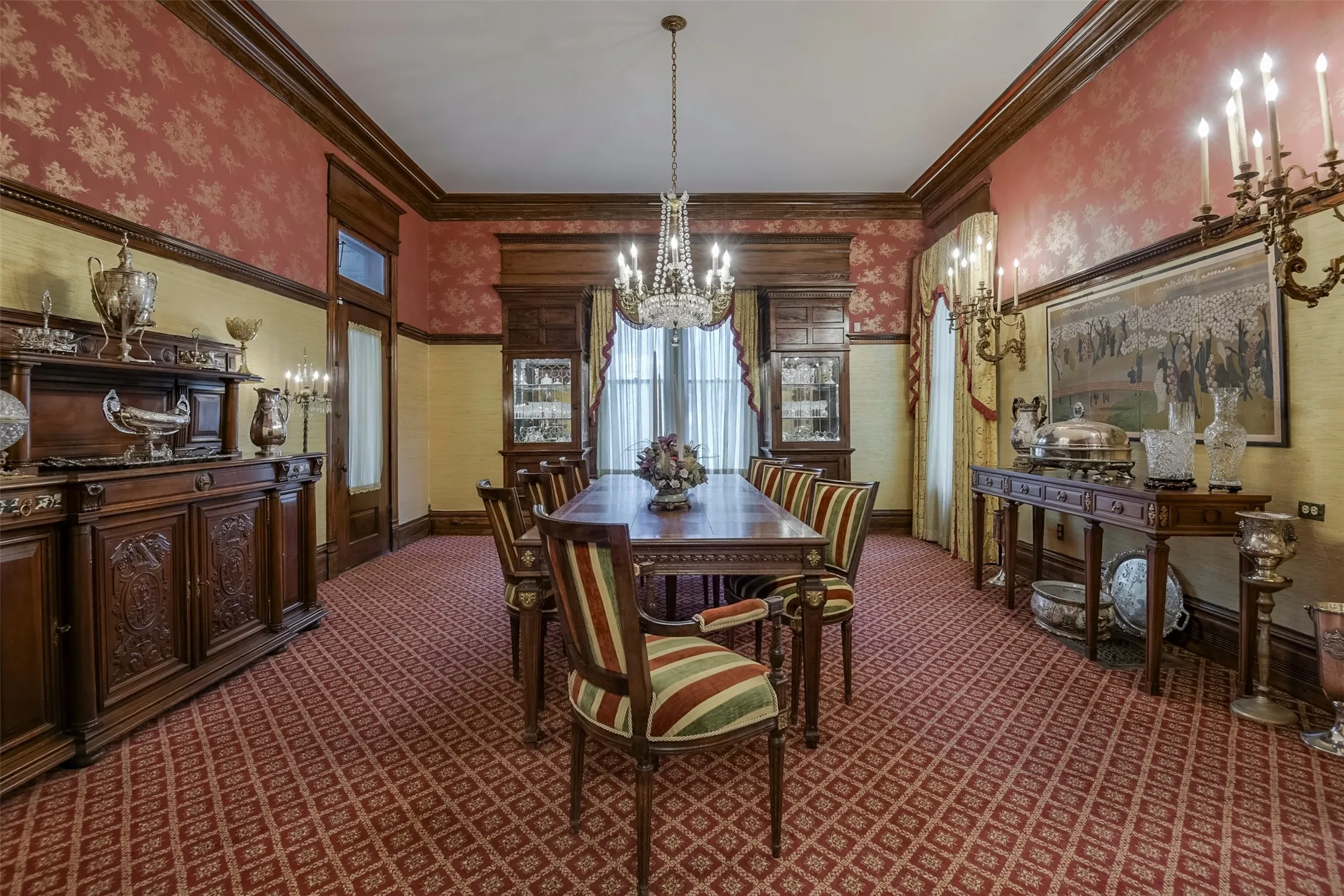 Single Family Residence For Sale in Ellis County , 400 W Denton Street, Ennis, Texas 75119, 5 Bedroom, 5 Bathroom, 1 Garage spaces, 6,966 Sqft, built in 1904, mls#21275950, Real Estate Agent in Ennis, Homes For Sale in Ellis county, Homes For Sale in Ennis, Realtor in Ennis Texas, Real Estate Brokerage Independent Realty Texas, Luminita Cordes Realtor
