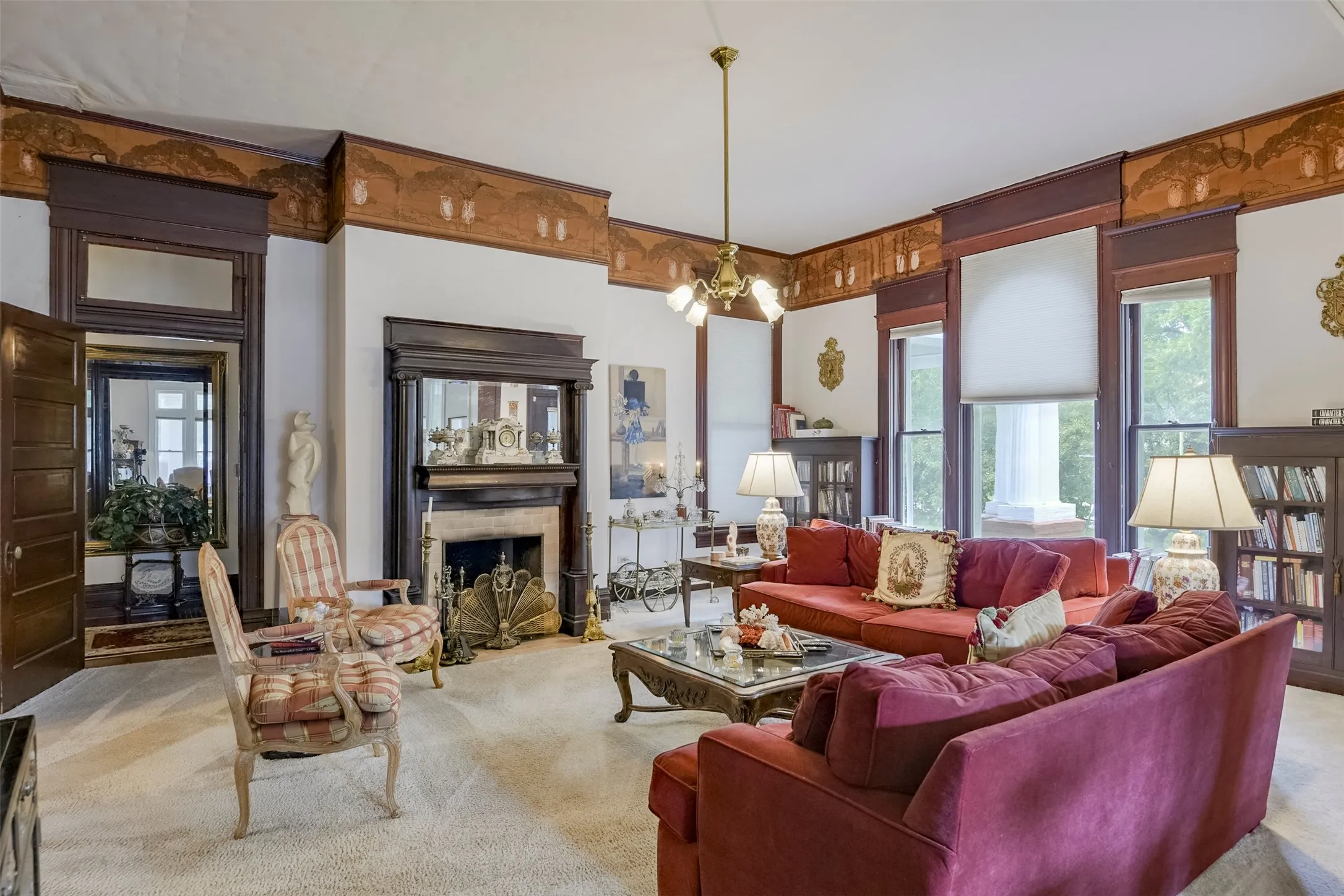 Single Family Residence For Sale in Ellis County , 400 W Denton Street, Ennis, Texas 75119, 5 Bedroom, 5 Bathroom, 1 Garage spaces, 6,966 Sqft, built in 1904, mls#21275950, Real Estate Agent in Ennis, Homes For Sale in Ellis county, Homes For Sale in Ennis, Realtor in Ennis Texas, Real Estate Brokerage Independent Realty Texas, Luminita Cordes Realtor