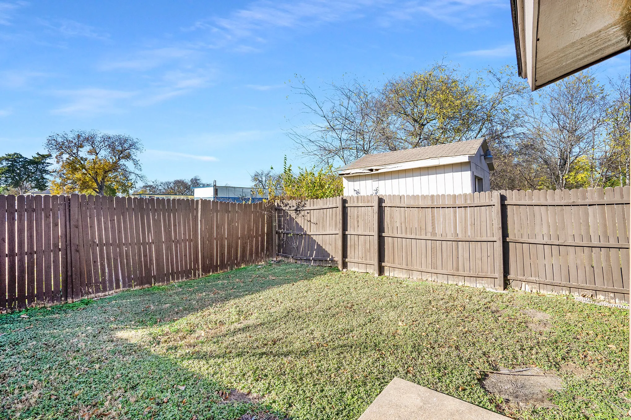 Apartment For Rent in Tarrant County , 3301 Aurora Street D, Haltom City, Texas 76117, 2 Bedroom, 2 Bathroom, Garage spaces, 1,120 Sqft, built in 1985, mls#21276162, Real Estate Agent in Haltom City, Homes For Rent in Tarrant county, Homes For Rent in Haltom City, Realtor in Haltom City Texas, Real Estate Brokerage Independent Realty Texas, Luminita Cordes Realtor
