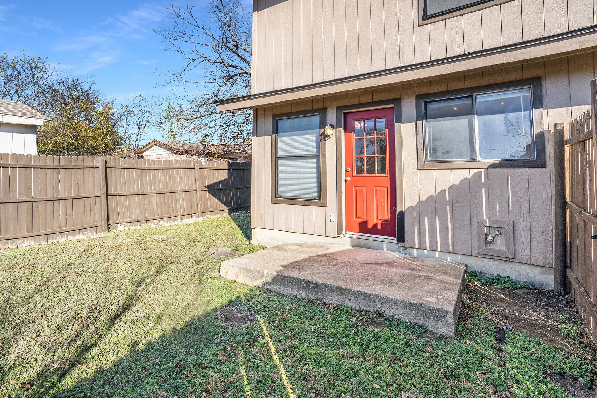 Apartment For Rent in Tarrant County , 3301 Aurora Street D, Haltom City, Texas 76117, 2 Bedroom, 2 Bathroom, Garage spaces, 1,120 Sqft, built in 1985, mls#21276162, Real Estate Agent in Haltom City, Homes For Rent in Tarrant county, Homes For Rent in Haltom City, Realtor in Haltom City Texas, Real Estate Brokerage Independent Realty Texas, Luminita Cordes Realtor