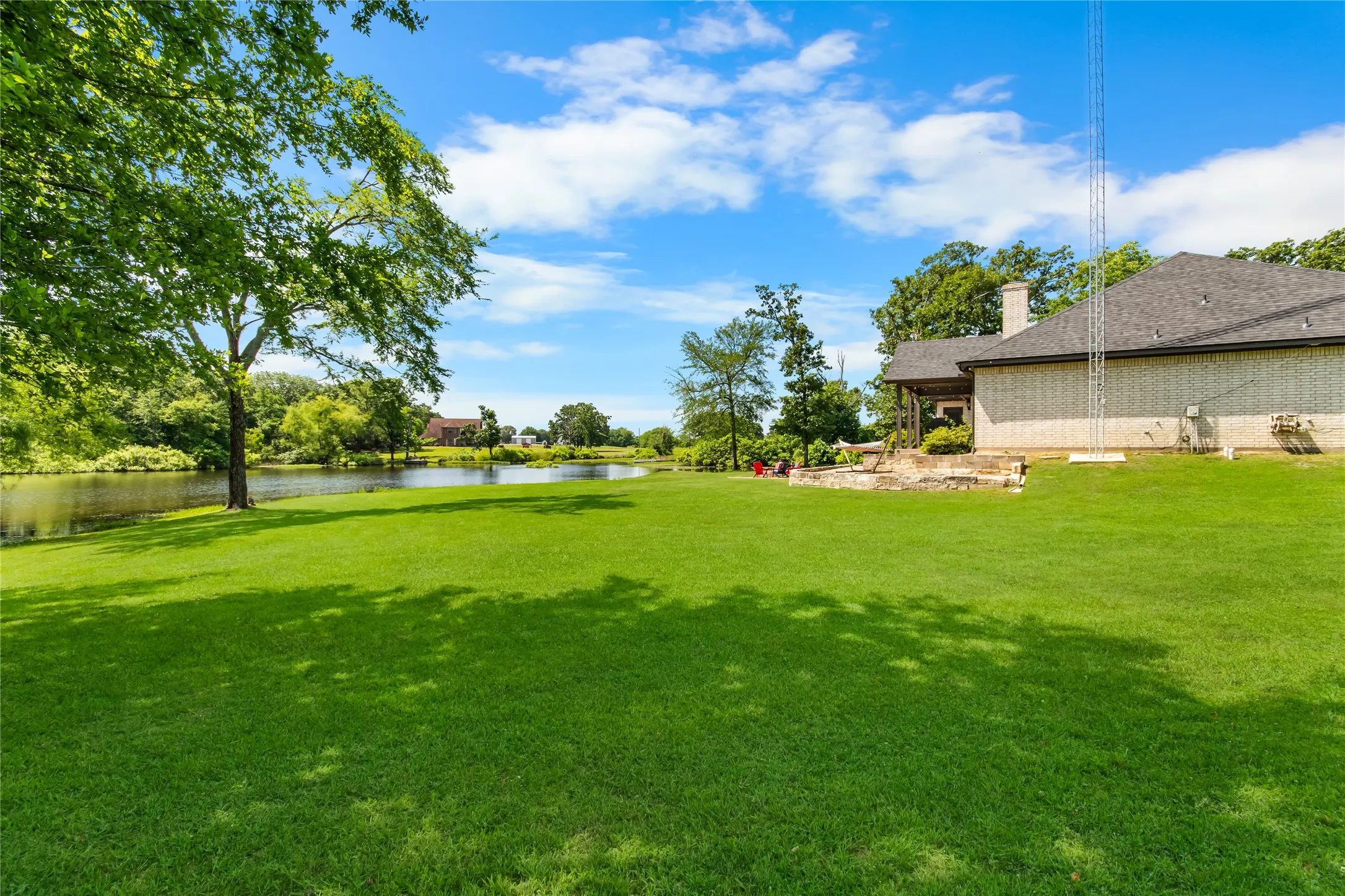 Single Family Residence For Sale in Van Zandt County , 230 Vz County Road 1833, Grand Saline, Texas 75140, 3 Bedroom, 3 Bathroom, 3 Garage spaces, 2,202 Sqft, built in 2008, mls#21260052, Real Estate Agent in Grand Saline, Homes For Sale in Van Zandt county, Homes For Sale in Grand Saline, Realtor in Grand Saline Texas, Real Estate Brokerage Independent Realty Texas, Luminita Cordes Realtor