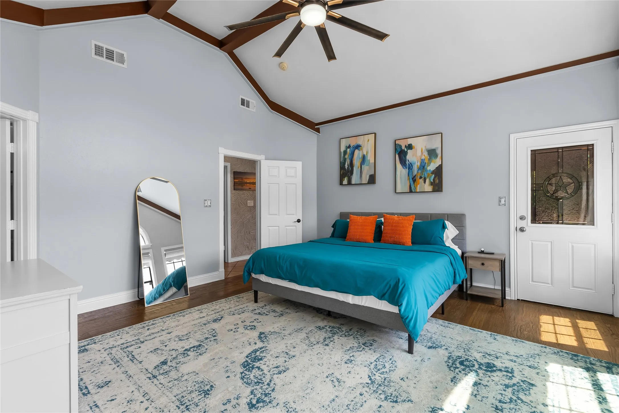 Single Family Residence For Sale in Van Zandt County , 230 Vz County Road 1833, Grand Saline, Texas 75140, 3 Bedroom, 3 Bathroom, 3 Garage spaces, 2,202 Sqft, built in 2008, mls#21260052, Real Estate Agent in Grand Saline, Homes For Sale in Van Zandt county, Homes For Sale in Grand Saline, Realtor in Grand Saline Texas, Real Estate Brokerage Independent Realty Texas, Luminita Cordes Realtor