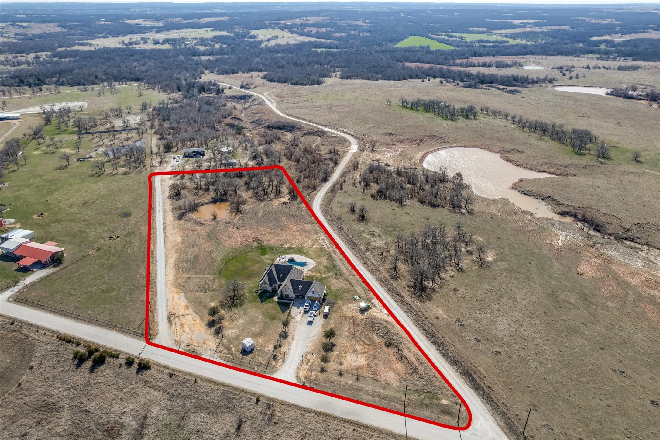 Single Family Residence For Sale in Wise County , 1233 County Road 3550, Paradise, Texas 76073, 4 Bedroom, 3 Bathroom, 2 Garage spaces, 3,030 Sqft, built in 2010, mls#21276178, Real Estate Agent in Paradise, Homes For Sale in Wise county, Homes For Sale in Paradise, Realtor in Paradise Texas, Real Estate Brokerage Independent Realty Texas, Luminita Cordes Realtor