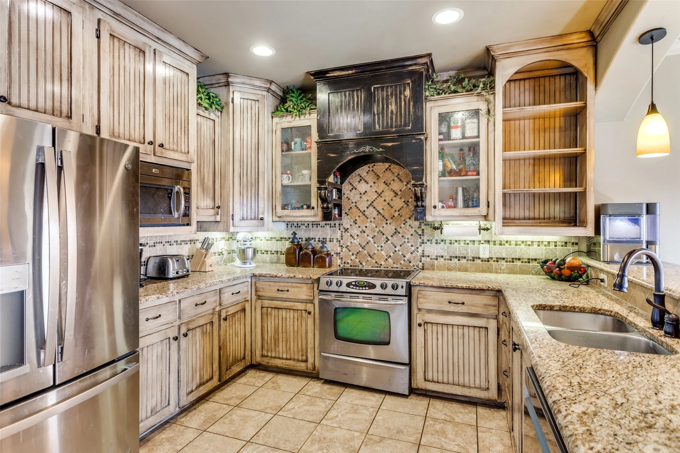 Single Family Residence For Sale in Wise County , 1233 County Road 3550, Paradise, Texas 76073, 4 Bedroom, 3 Bathroom, 2 Garage spaces, 3,030 Sqft, built in 2010, mls#21276178, Real Estate Agent in Paradise, Homes For Sale in Wise county, Homes For Sale in Paradise, Realtor in Paradise Texas, Real Estate Brokerage Independent Realty Texas, Luminita Cordes Realtor