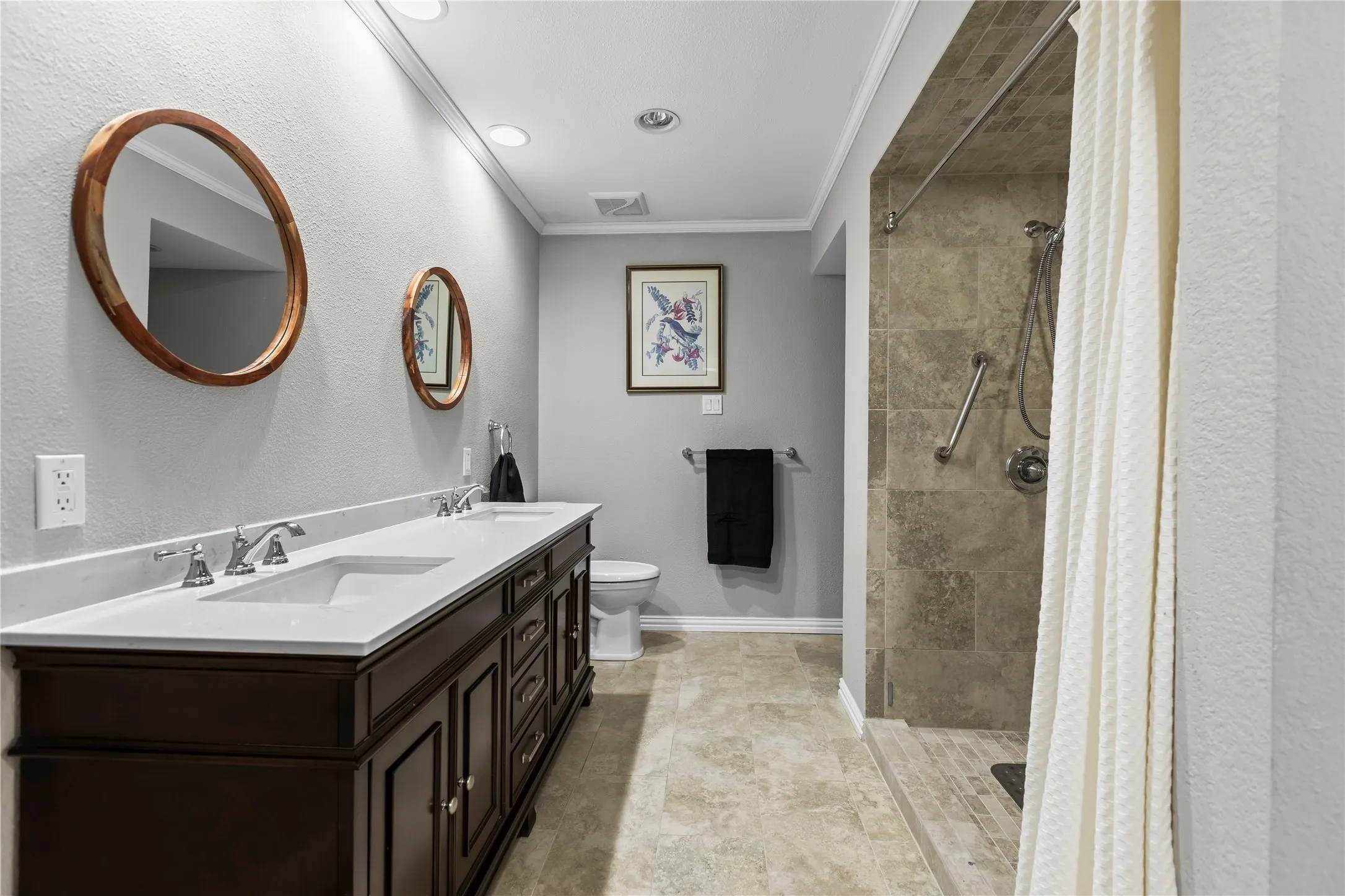 Single Family Residence For Sale in Dallas County , 403 N Casa Grande Circle, Duncanville, Texas 75116, 3 Bedroom, 2 Bathroom, 2 Garage spaces, 1,793 Sqft, built in 1985, mls#21274007, Real Estate Agent in Duncanville, Homes For Sale in Dallas county, Homes For Sale in Duncanville, Realtor in Duncanville Texas, Real Estate Brokerage Independent Realty Texas, Luminita Cordes Realtor