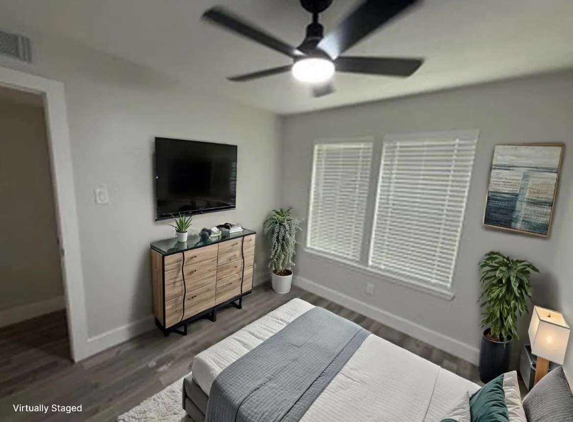 Townhouse For Sale in Dallas County , 4907 Rollingwood Court, Garland, Texas 75043, 3 Bedroom, 2 Bathroom, Garage spaces, 1,235 Sqft, built in 1973, mls#21276173, Real Estate Agent in Garland, Homes For Sale in Dallas county, Homes For Sale in Garland, Realtor in Garland Texas, Real Estate Brokerage Independent Realty Texas, Luminita Cordes Realtor